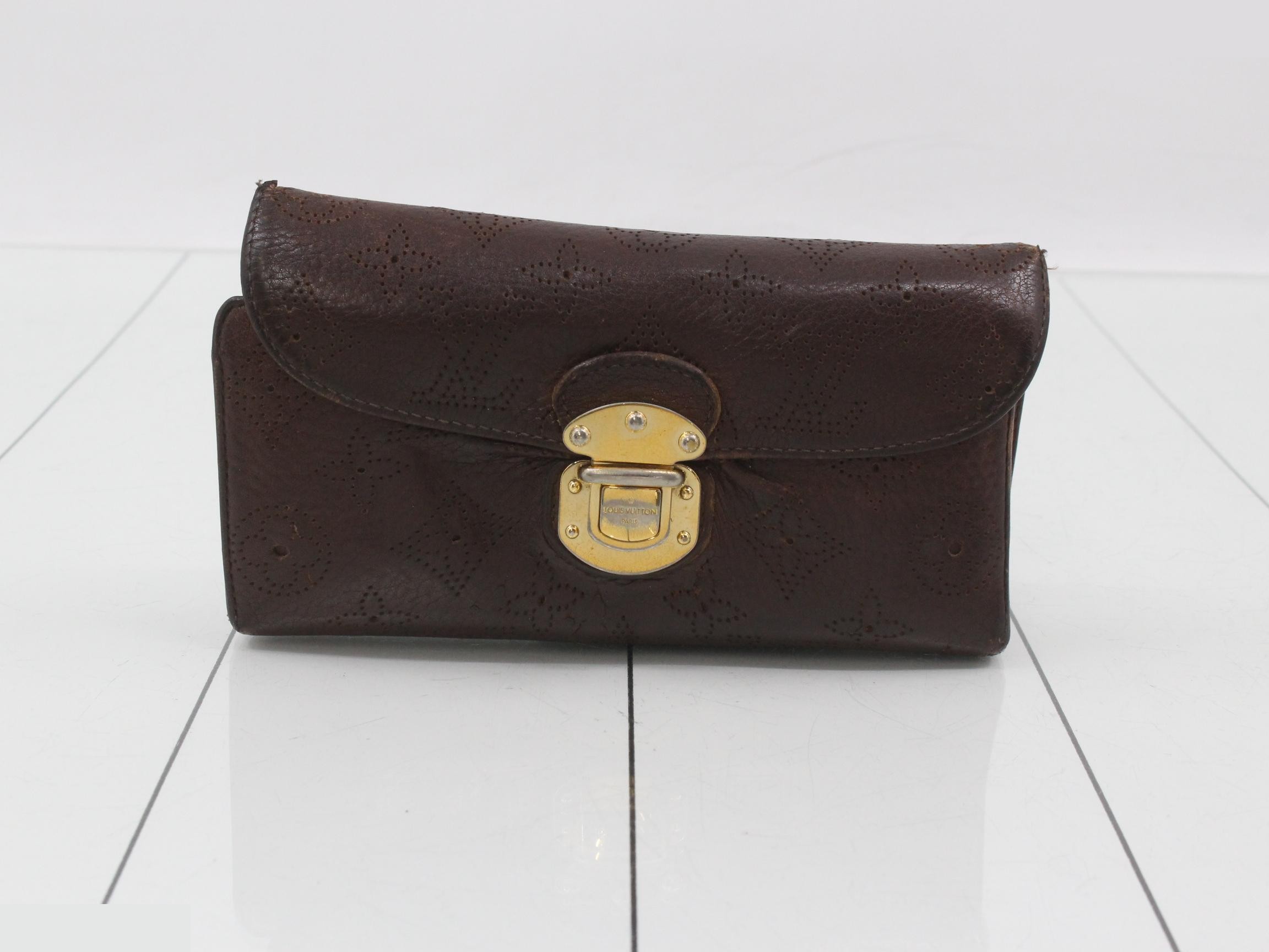 Mahina Line Long Wallet