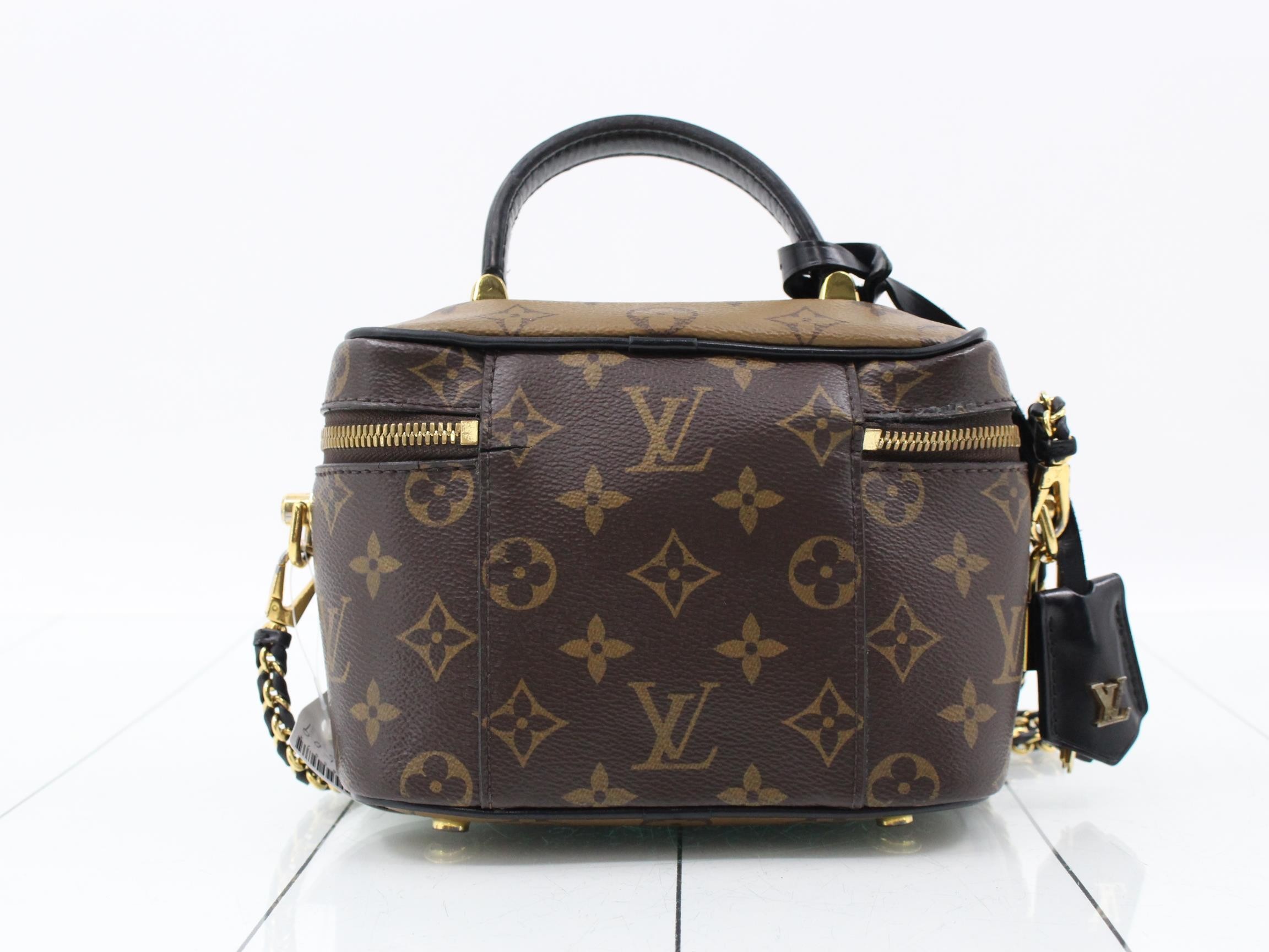 Monogram V handbag — view 2