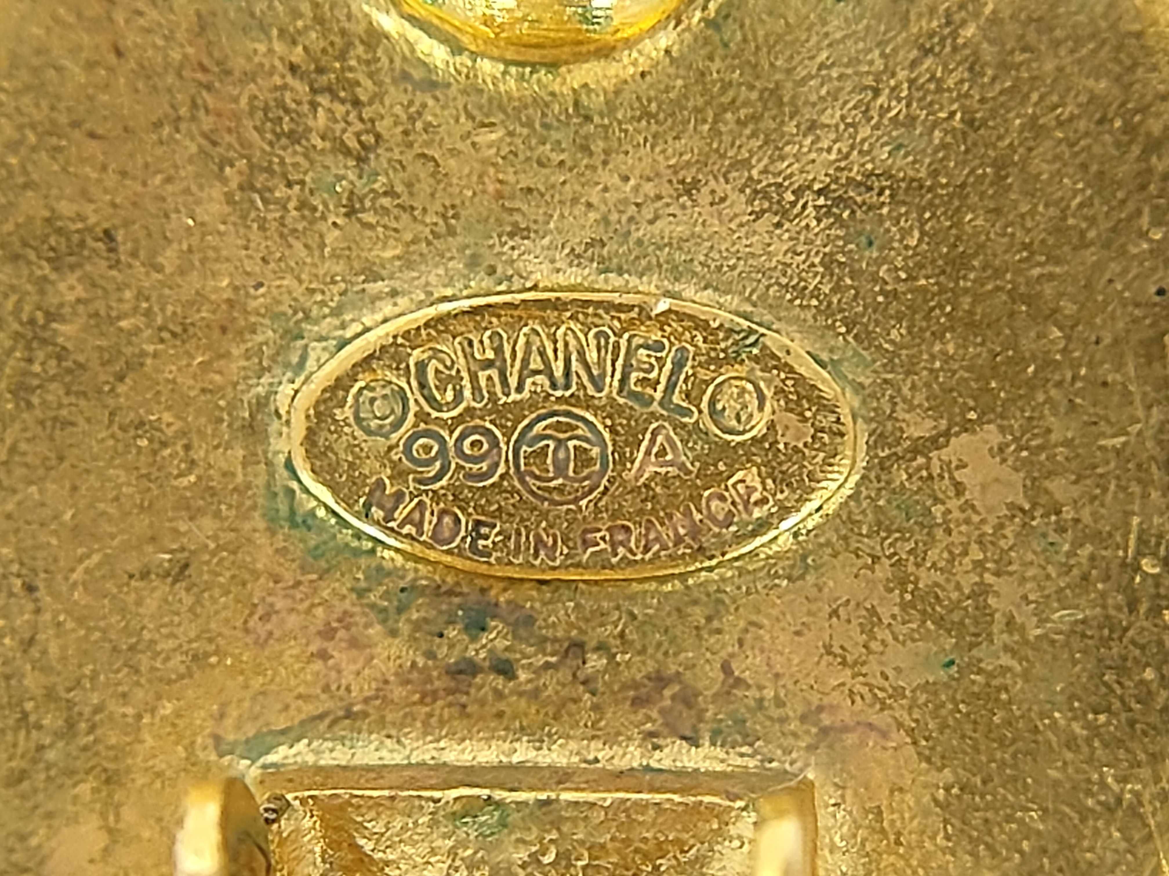 Oval Coco Brown x Gold (YG) Earrings — view 3