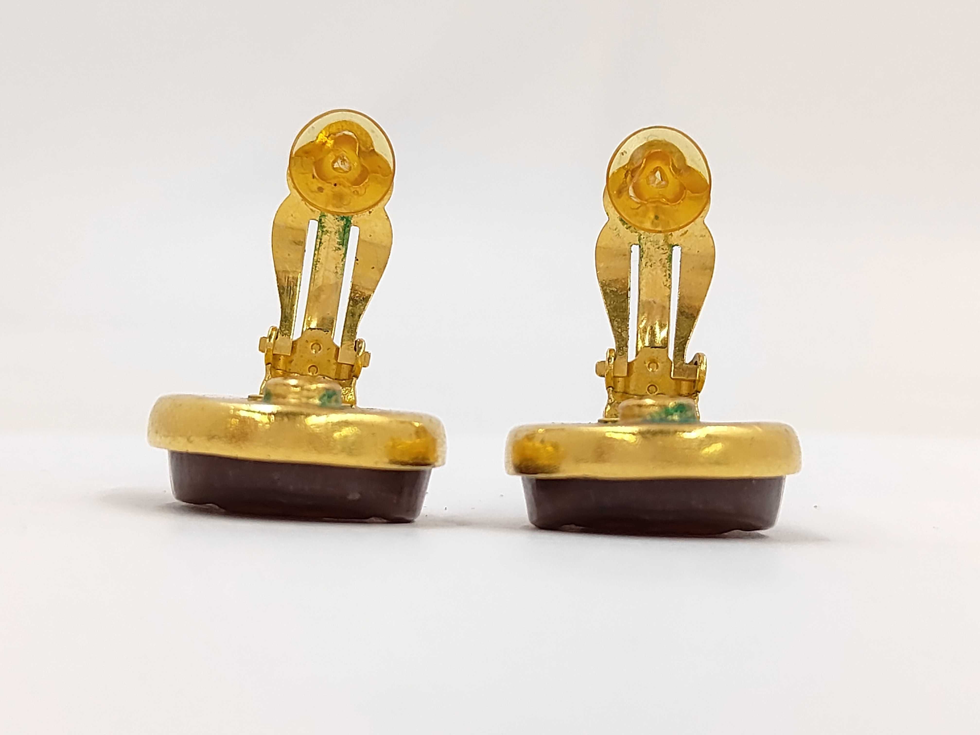 Oval Coco Brown x Gold (YG) Earrings — view 5