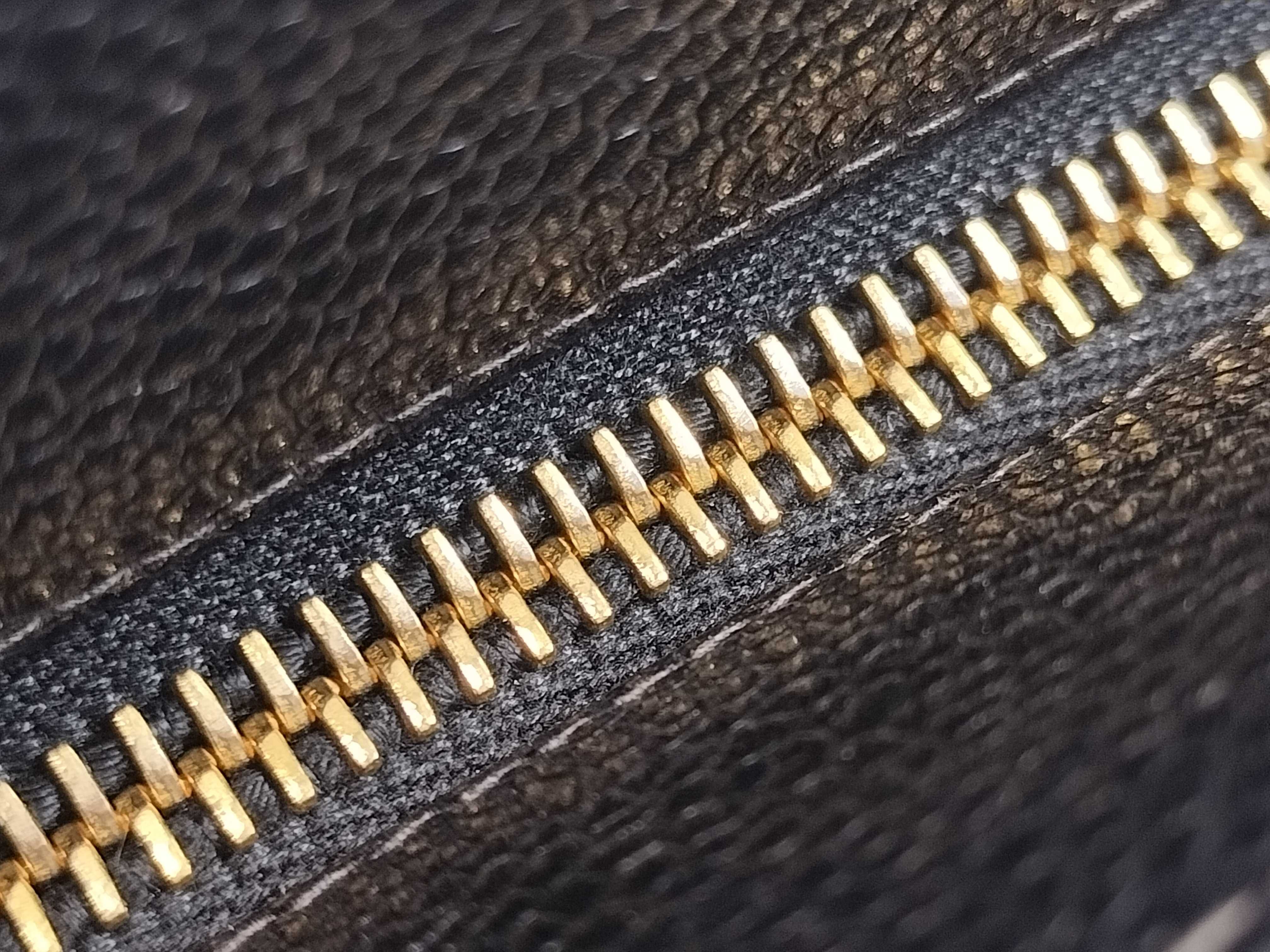 Caviar Skin Reissue Tote Handbag (Serial No. 5) — view 6