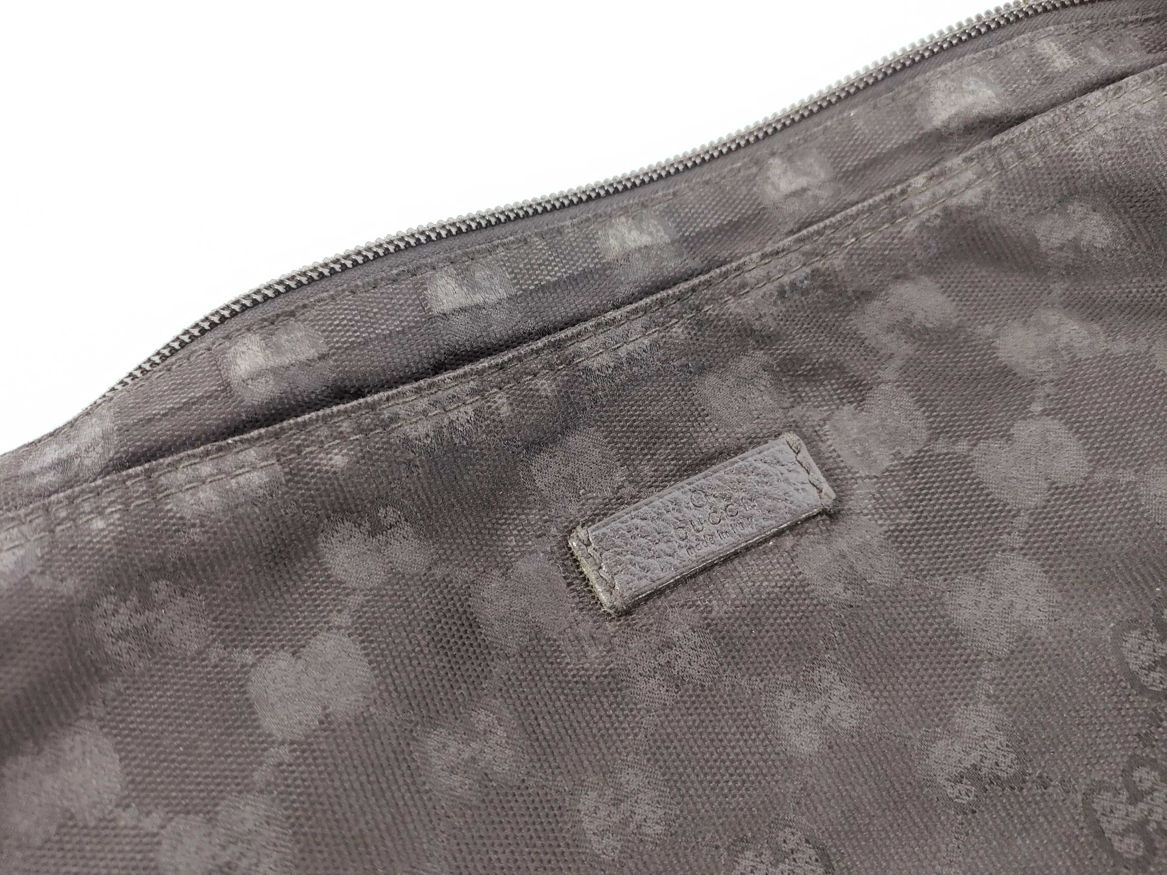 GG Canvas Shoulder Bag — view 13