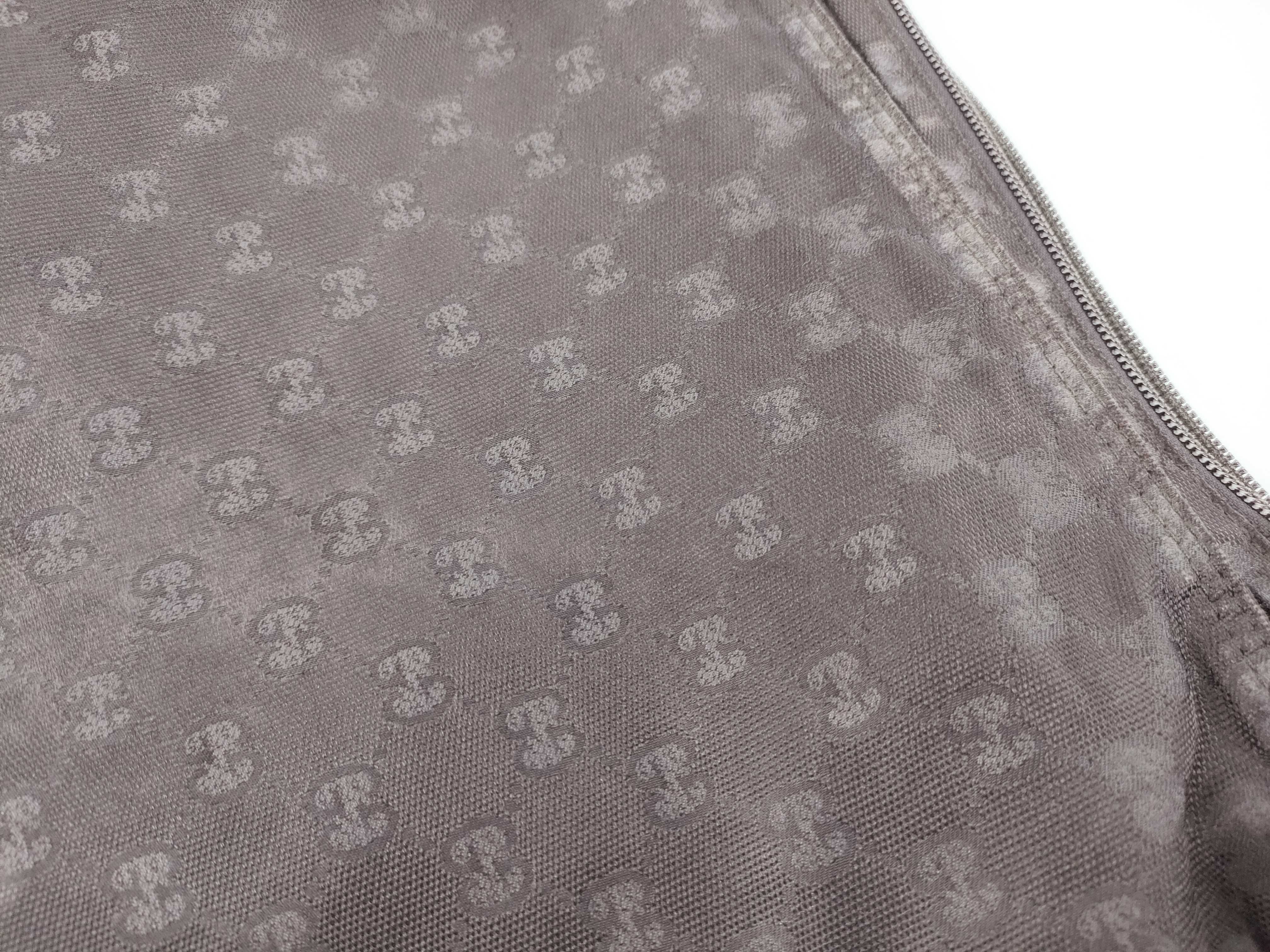 GG Canvas Shoulder Bag — view 15