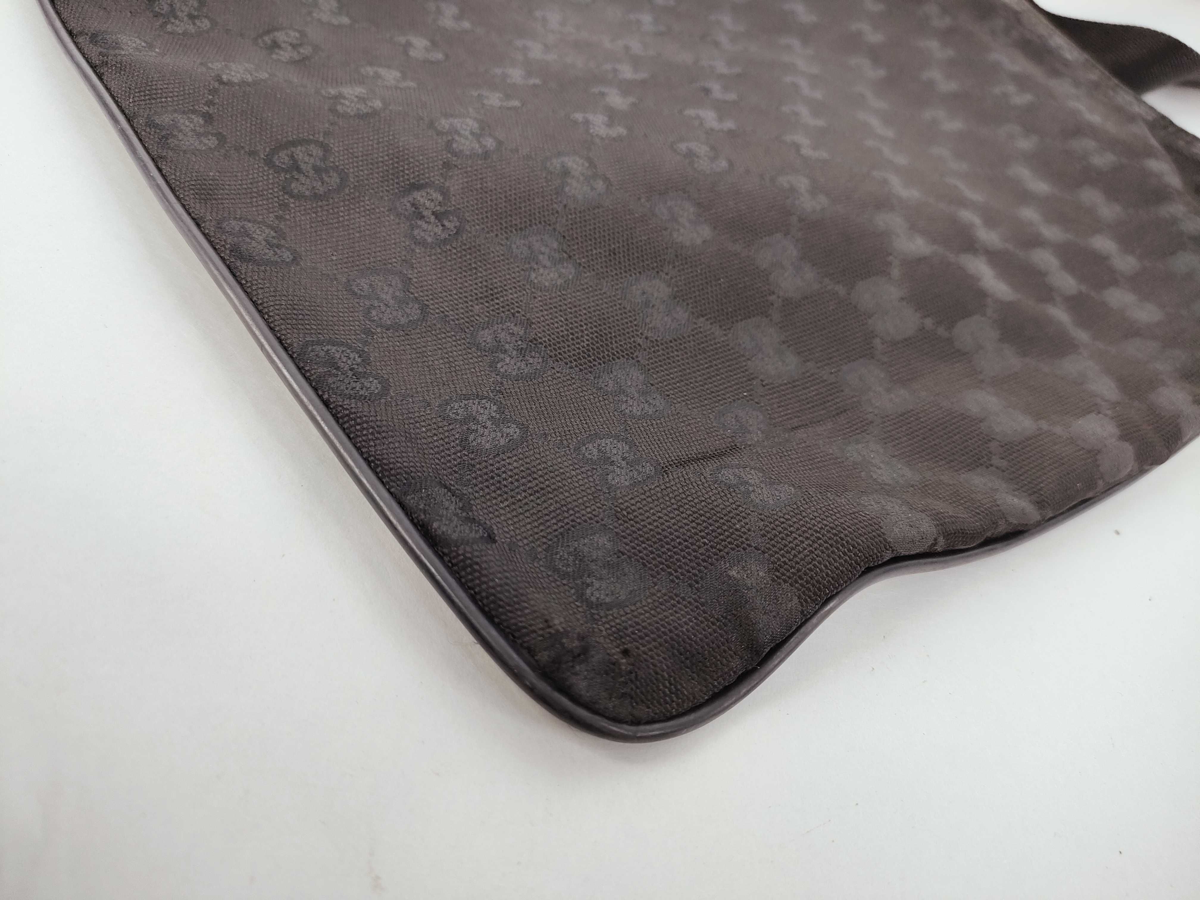 GG Canvas Shoulder Bag — view 6