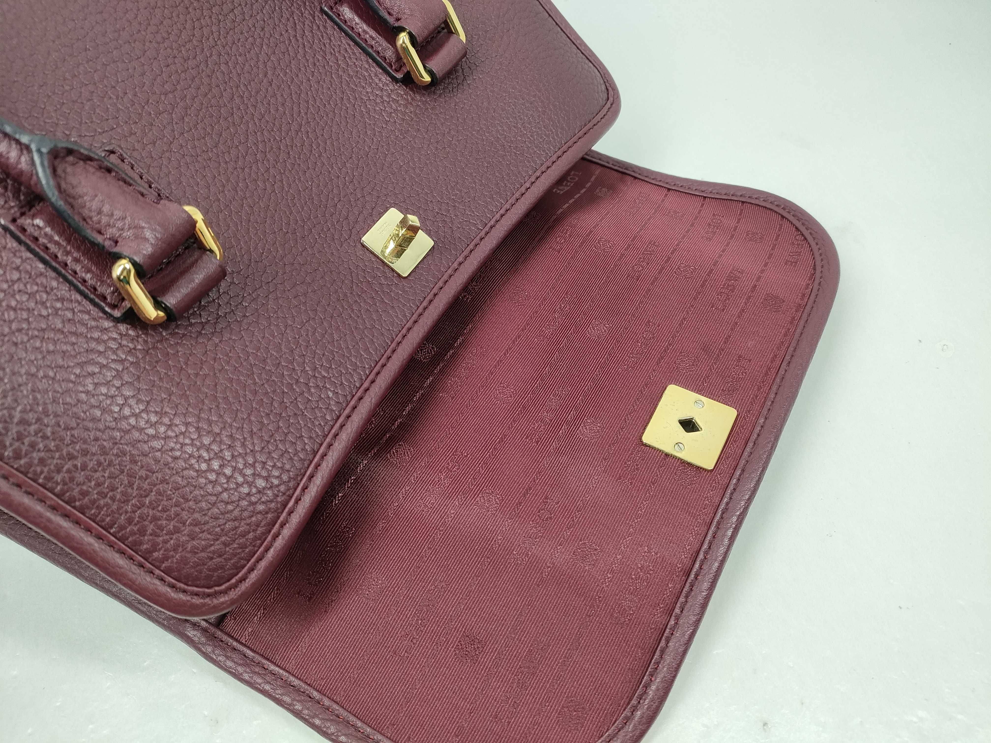 Alamo Bordeaux Gold Hardware 2-way Handbag — view 9