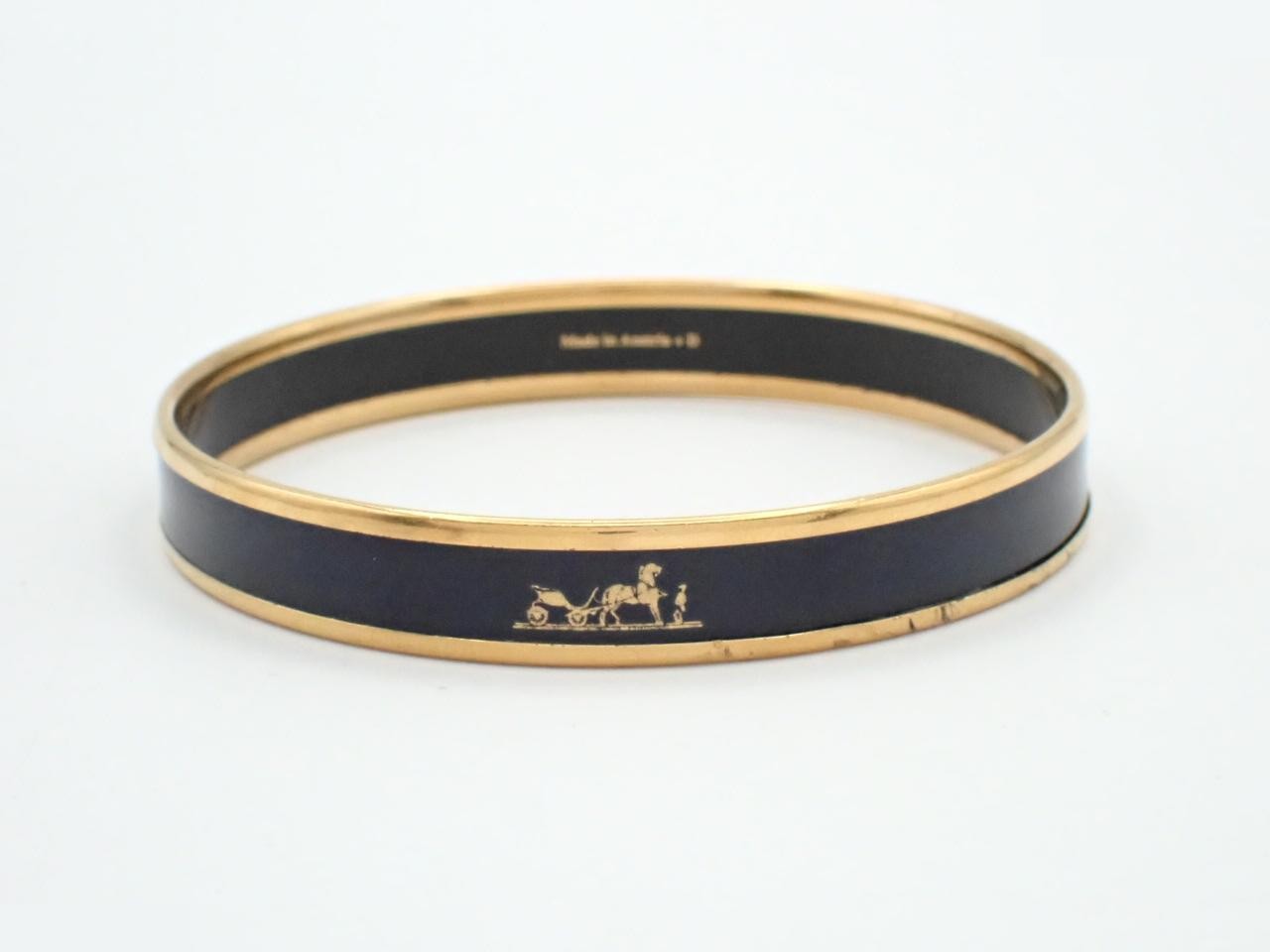 Enamel bangle, wrist circumference approximately 20cm — view 2