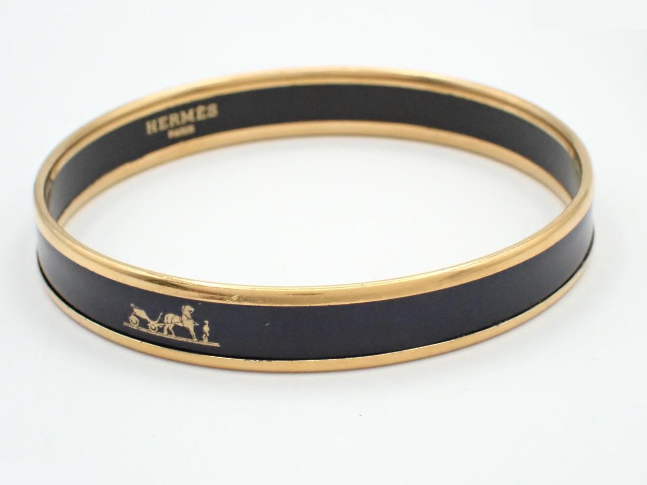 Enamel bangle, wrist circumference approximately 20cm — view 3