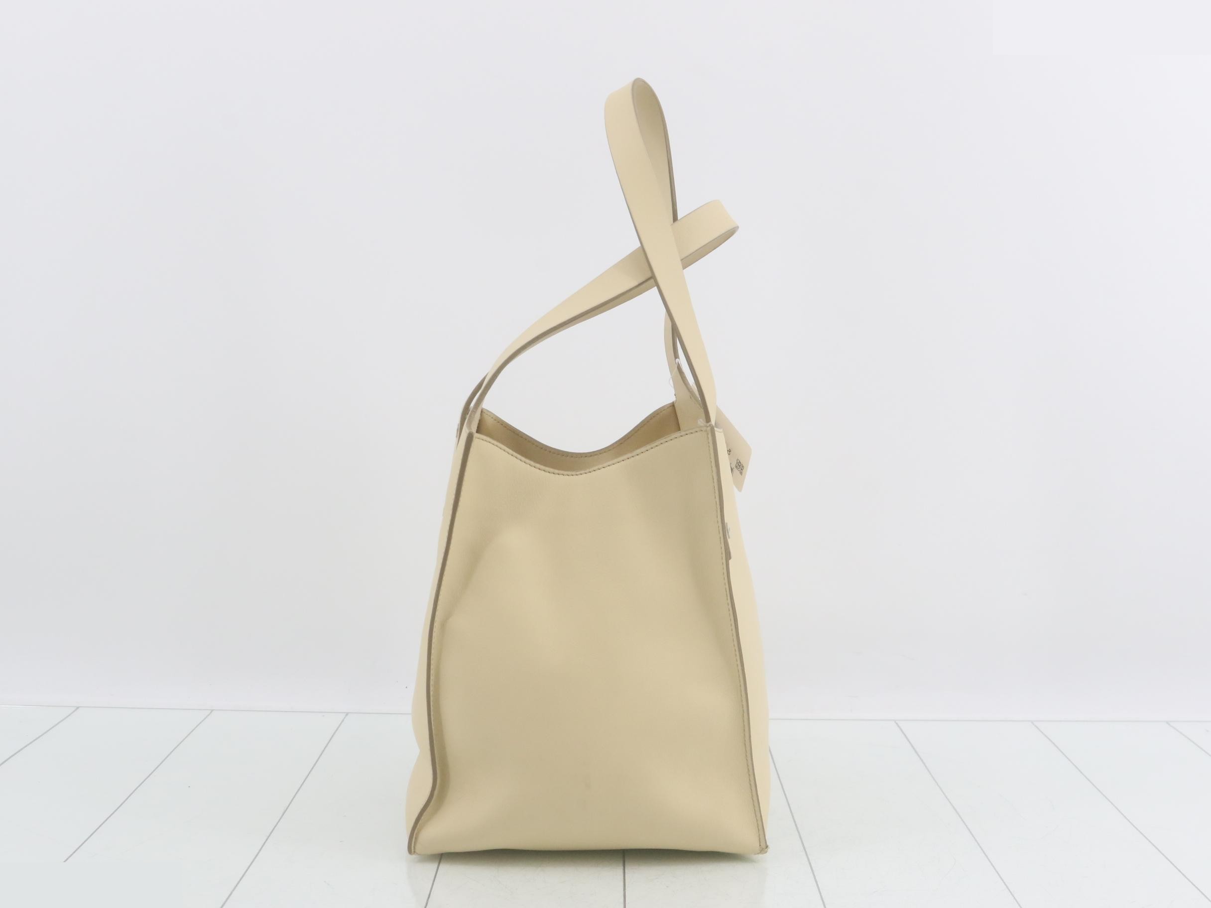 handbag — view 4