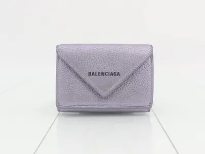 Tri-fold wallets, other lines, bags and wallets