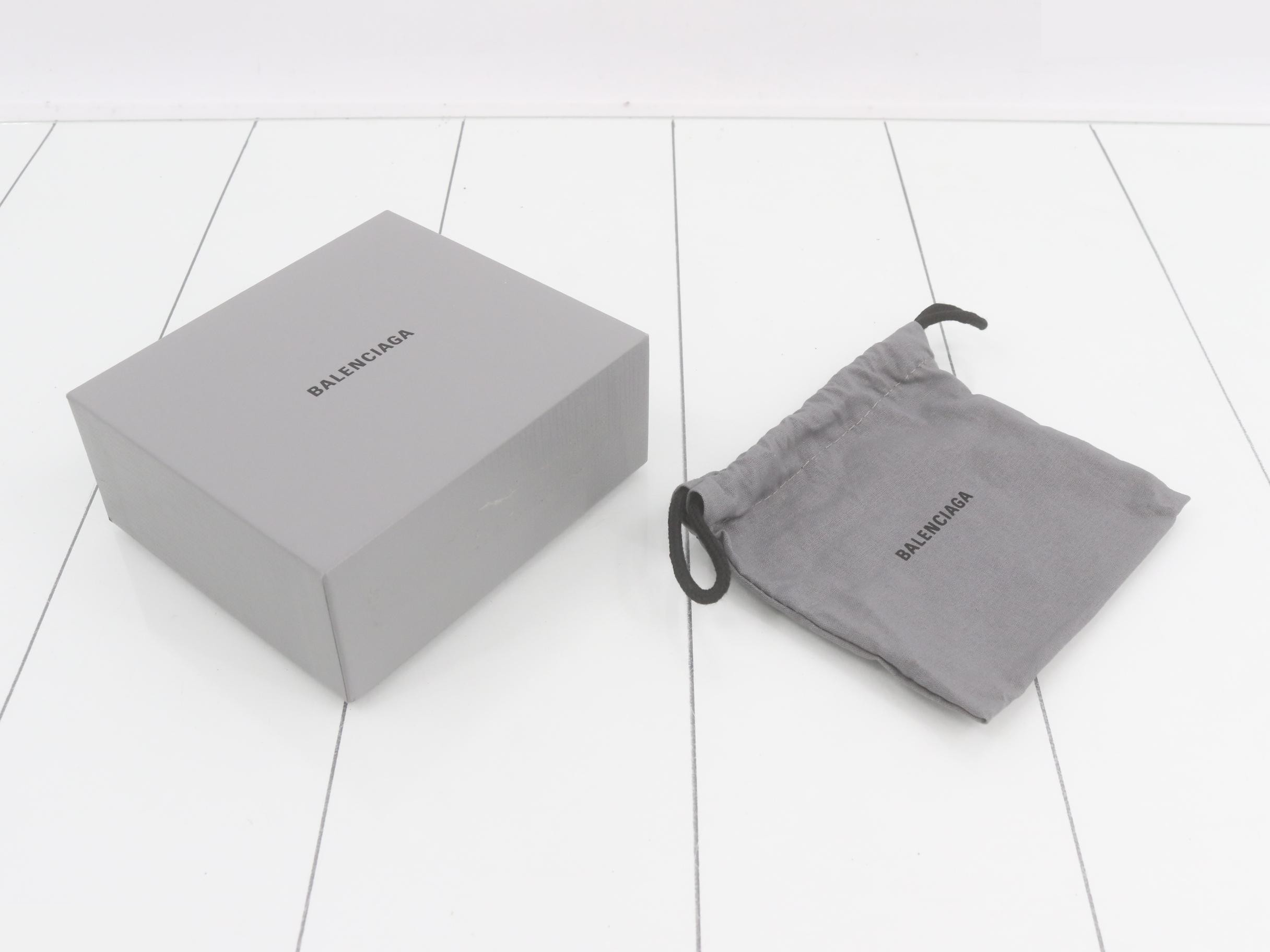 Tri-fold wallets, other lines, bags and wallets — view 5