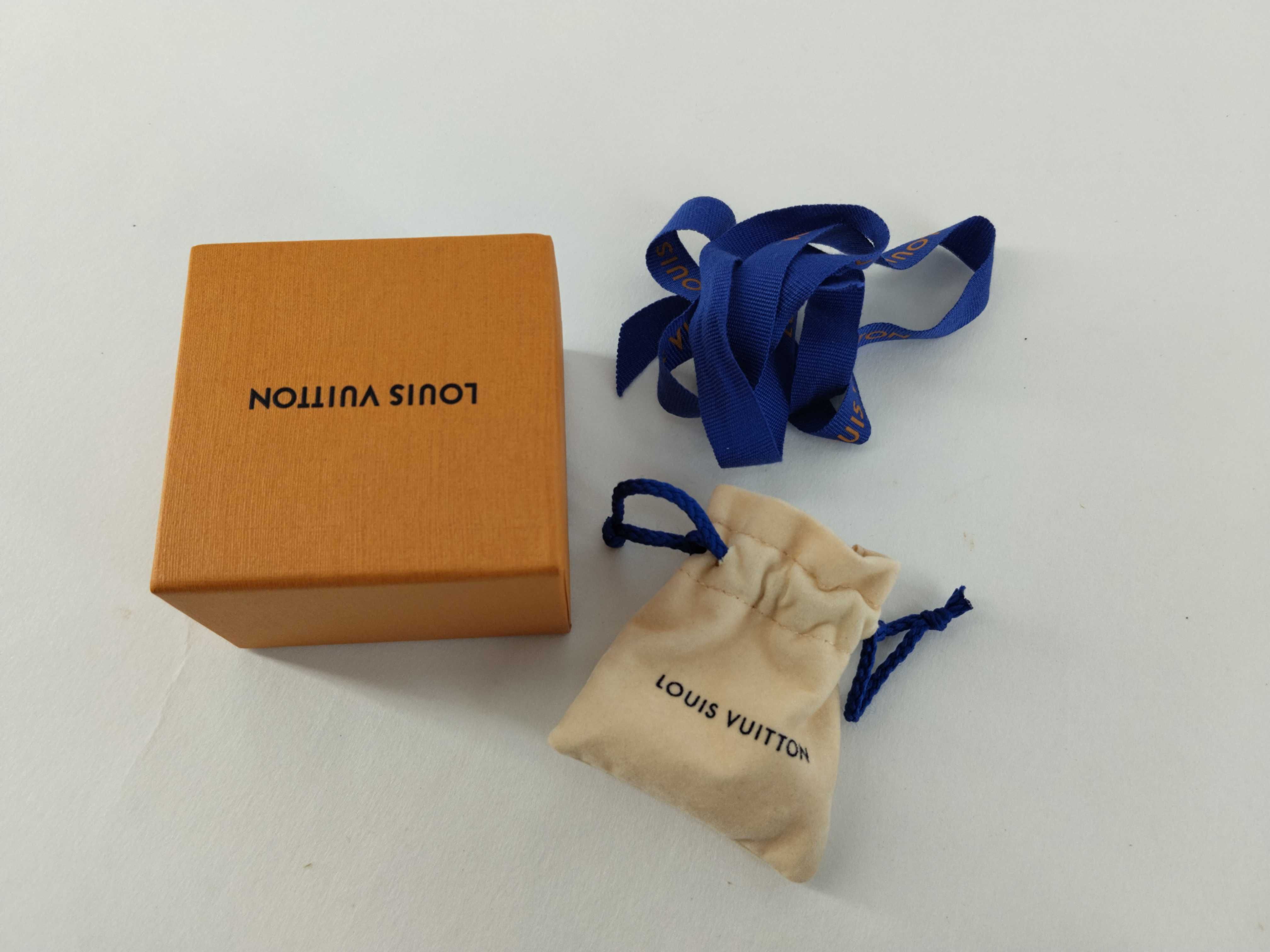 Iconic Flower Earrings M01287 Accessories: Box, Dust Bag, Earrings — view 10