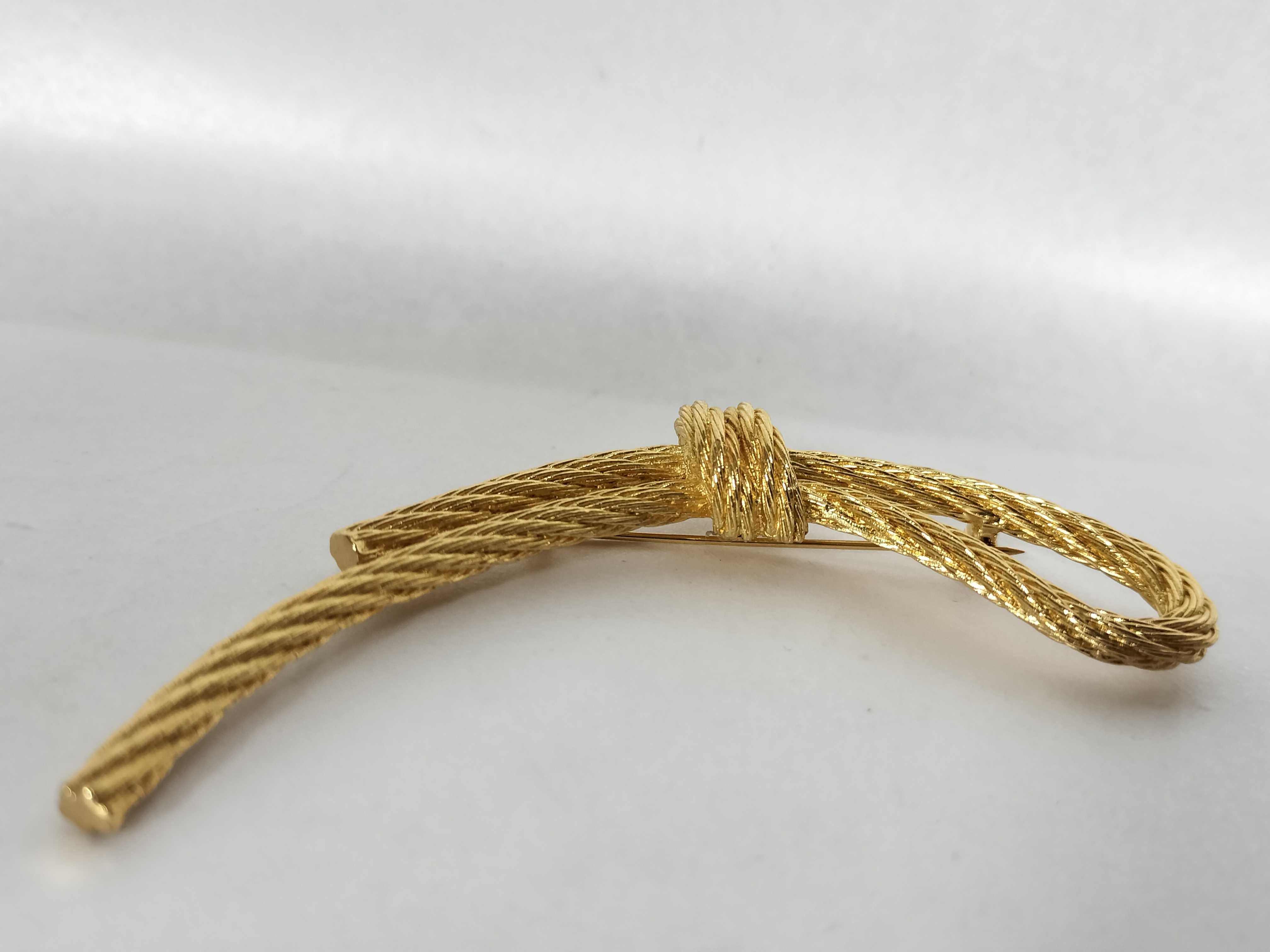 Christian Brooch, Rope Motif Gold Brooch — view 4