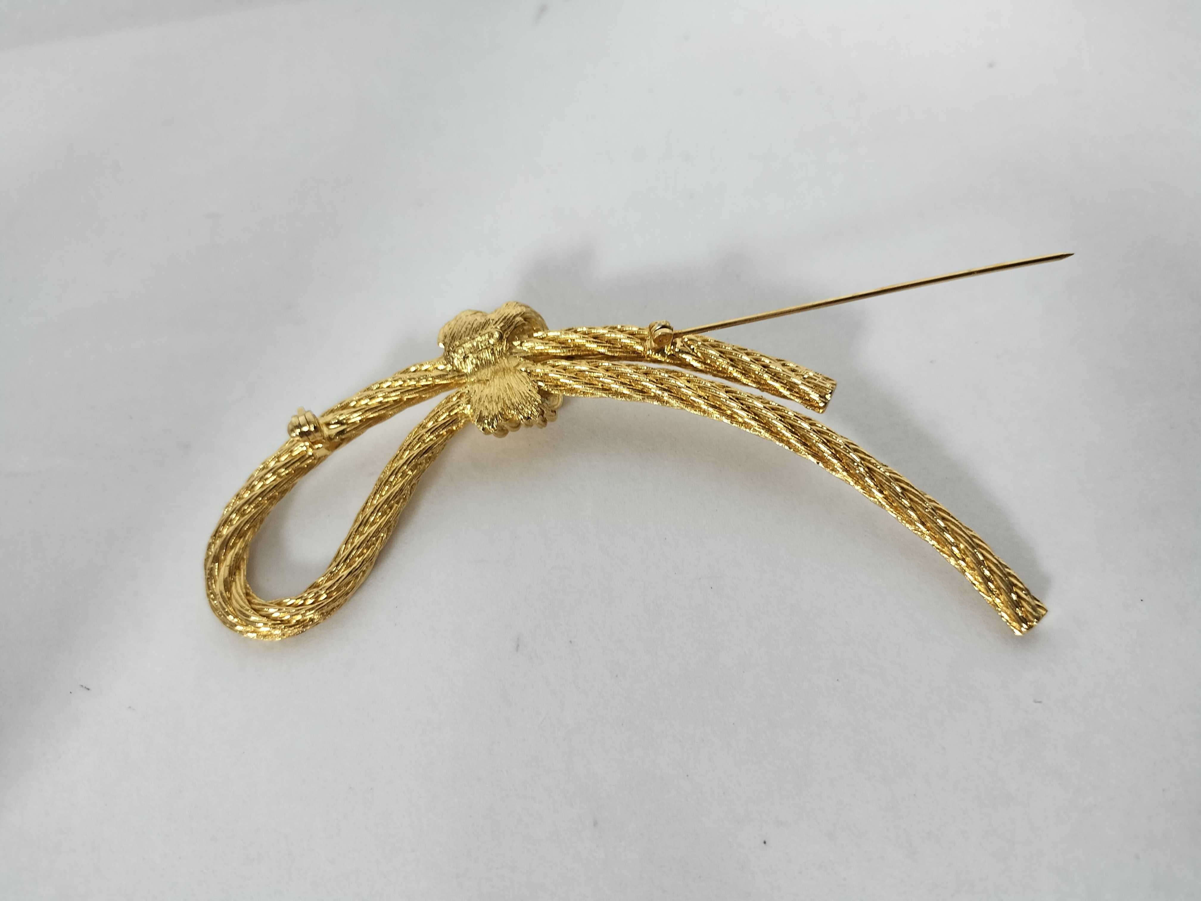 Christian Brooch, Rope Motif Gold Brooch — view 5