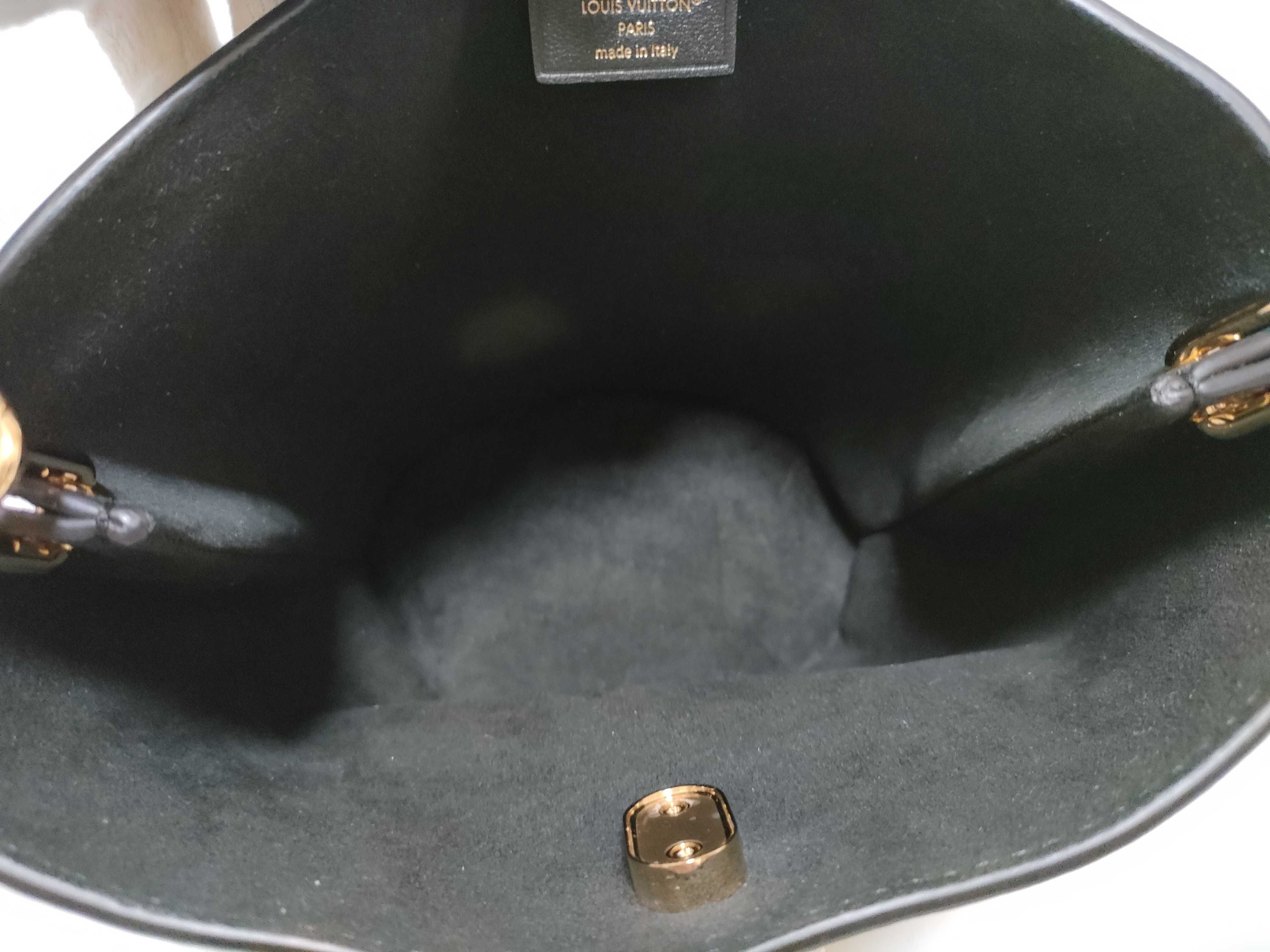 LV Bloom Hobo MINI M27260 (ky24460) Shoulder Bag — view 9