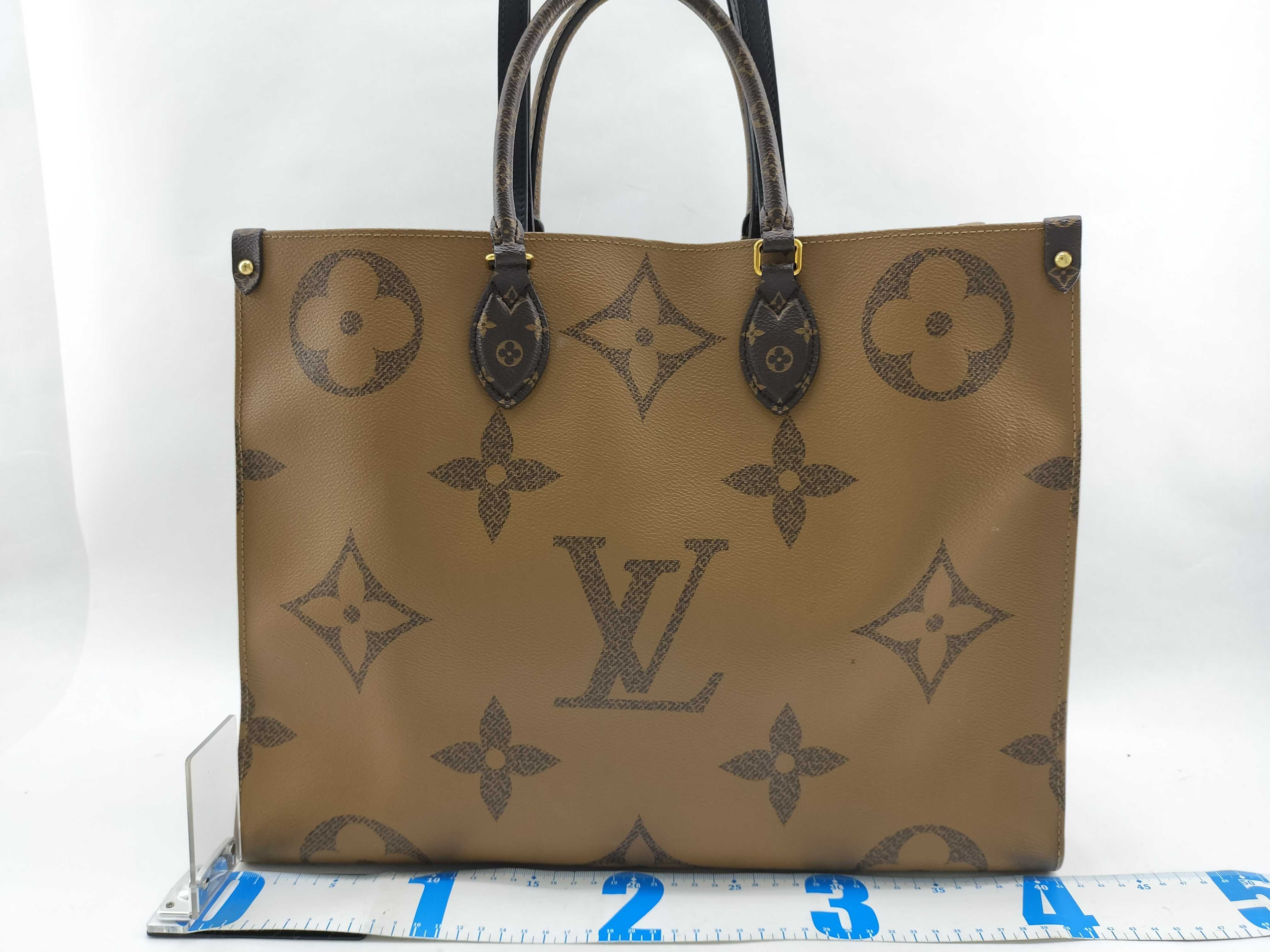 Monogram Louis Vuitton OnTheGo Tote Bag — view 2