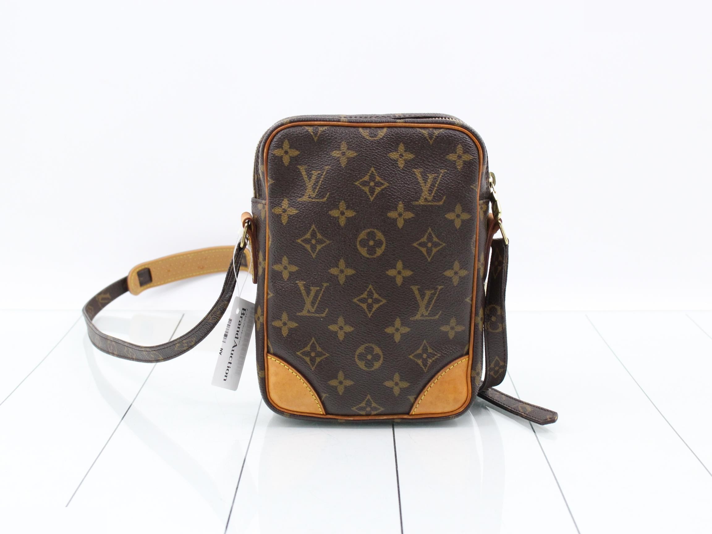 Monogram Amazon — view 2