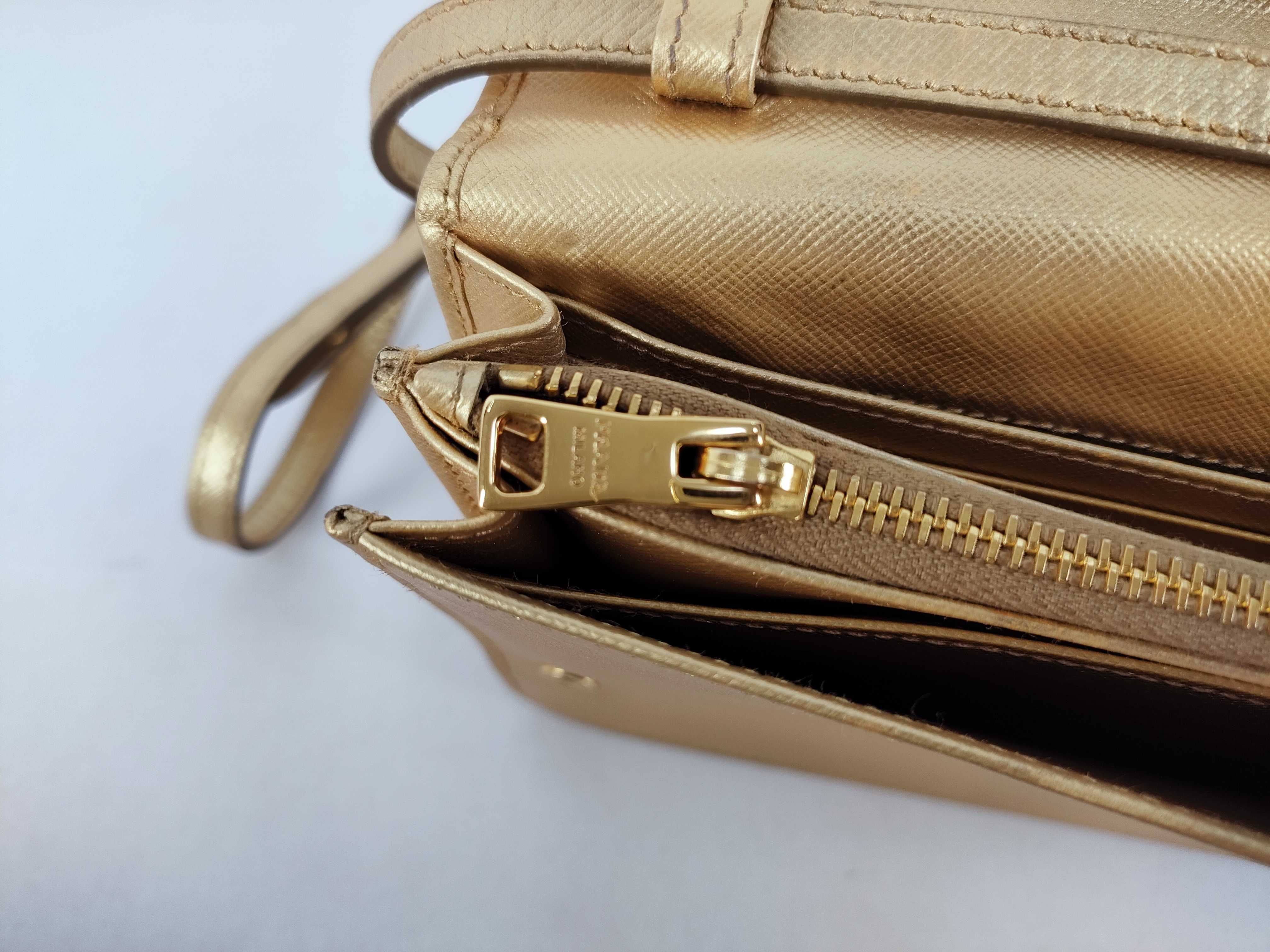 WOC Gold Shoulder Bag — view 11