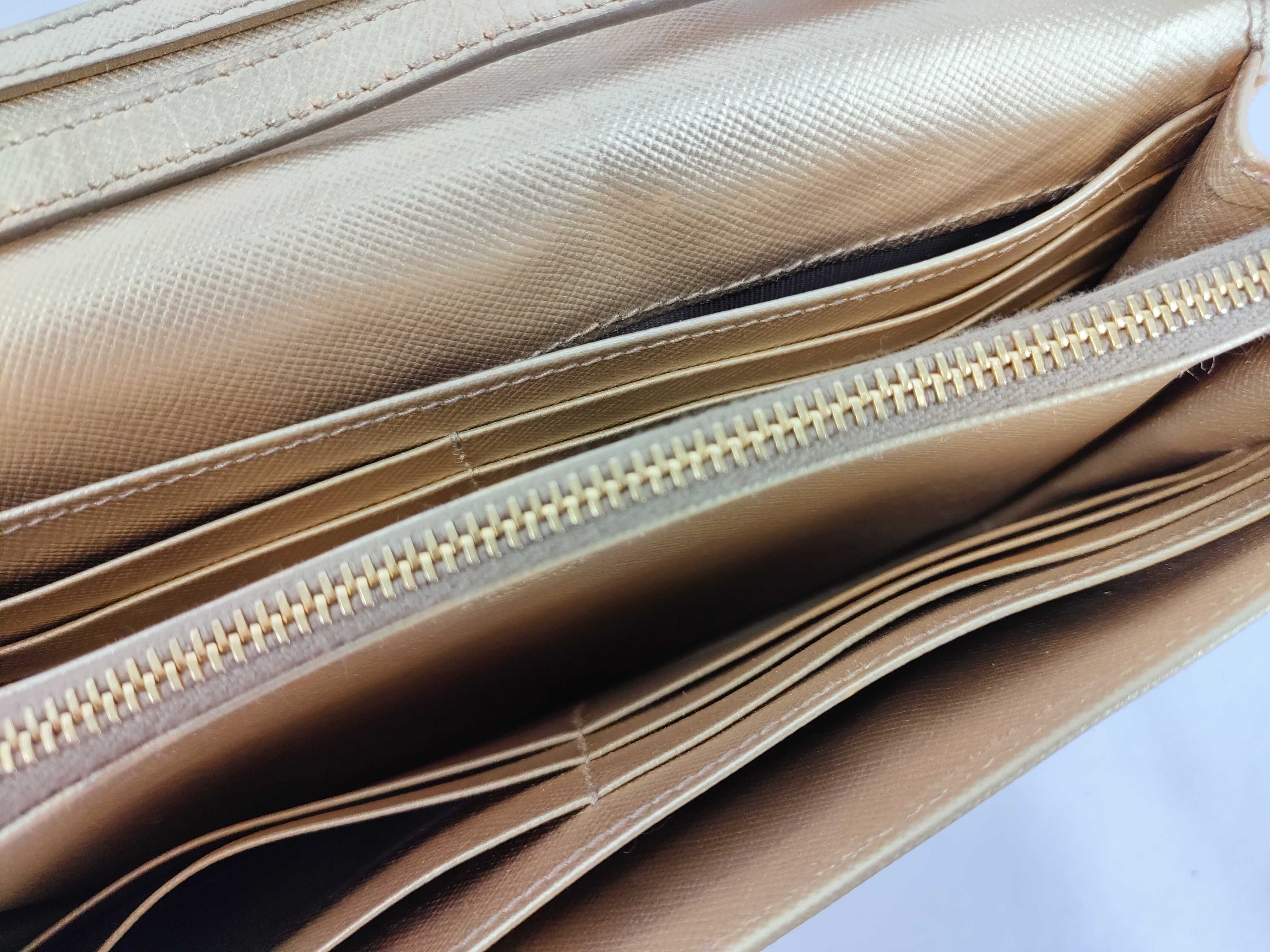 WOC Gold Shoulder Bag — view 13