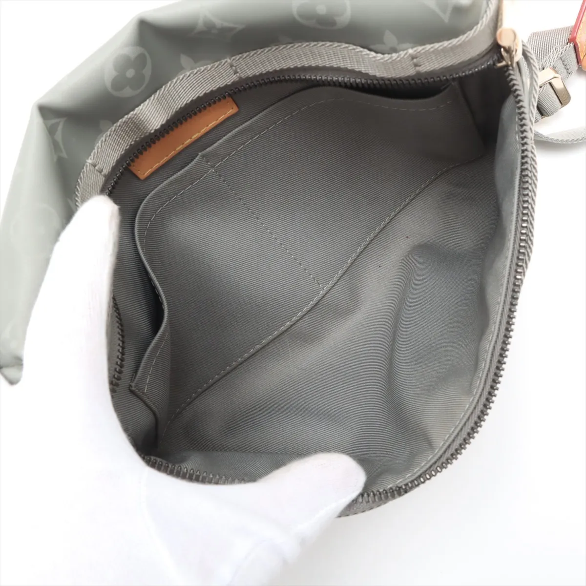 Monogram Titanium Messenger PM M43889 PL2128 Khaki x Brown — view 6