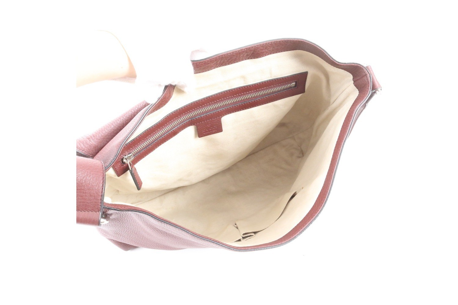 Interlocking G 322056 Leather Shoulder Bag — view 7