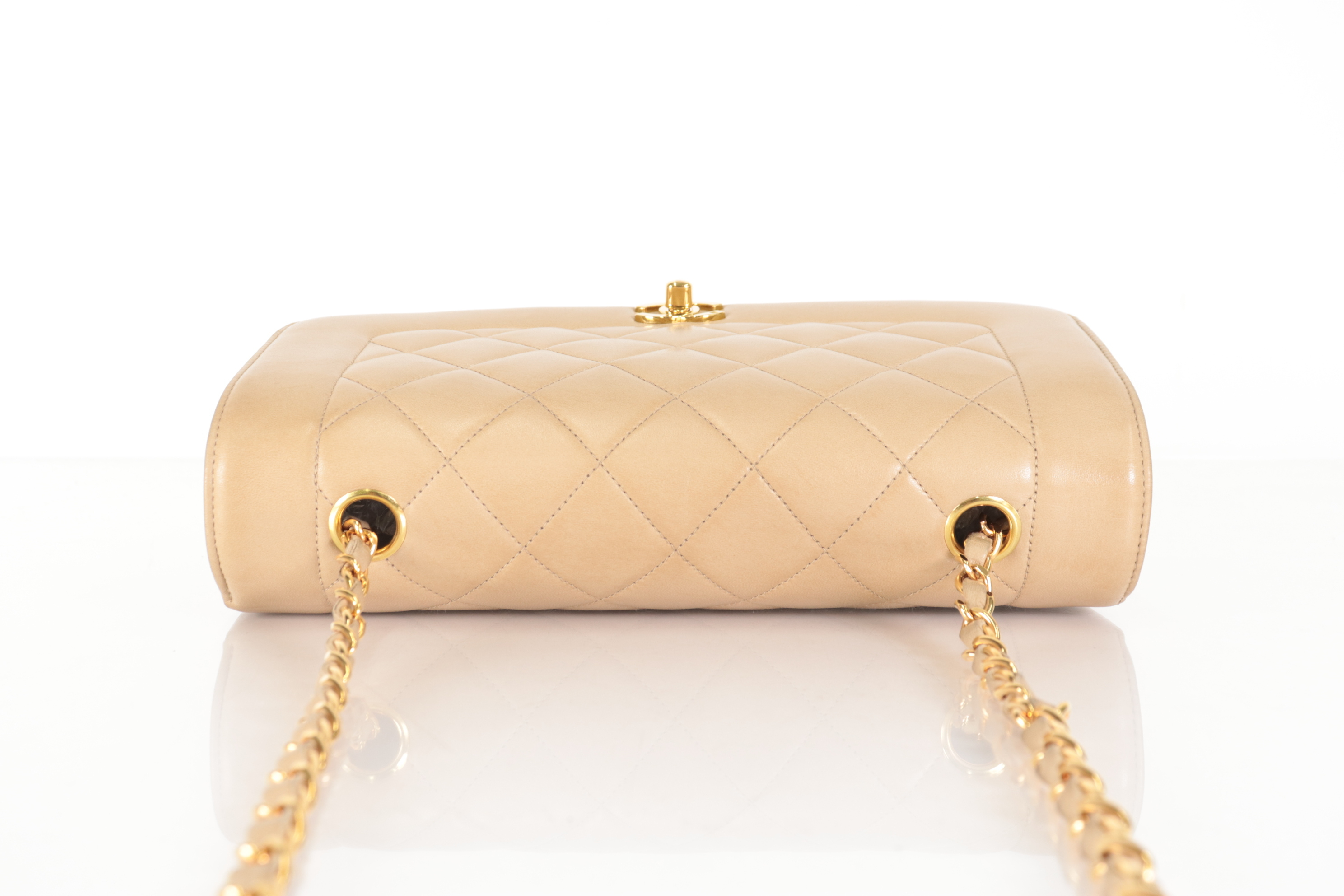 Diana 25 Lambskin Beige Shoulder Bag (Serial No. 3) — view 6