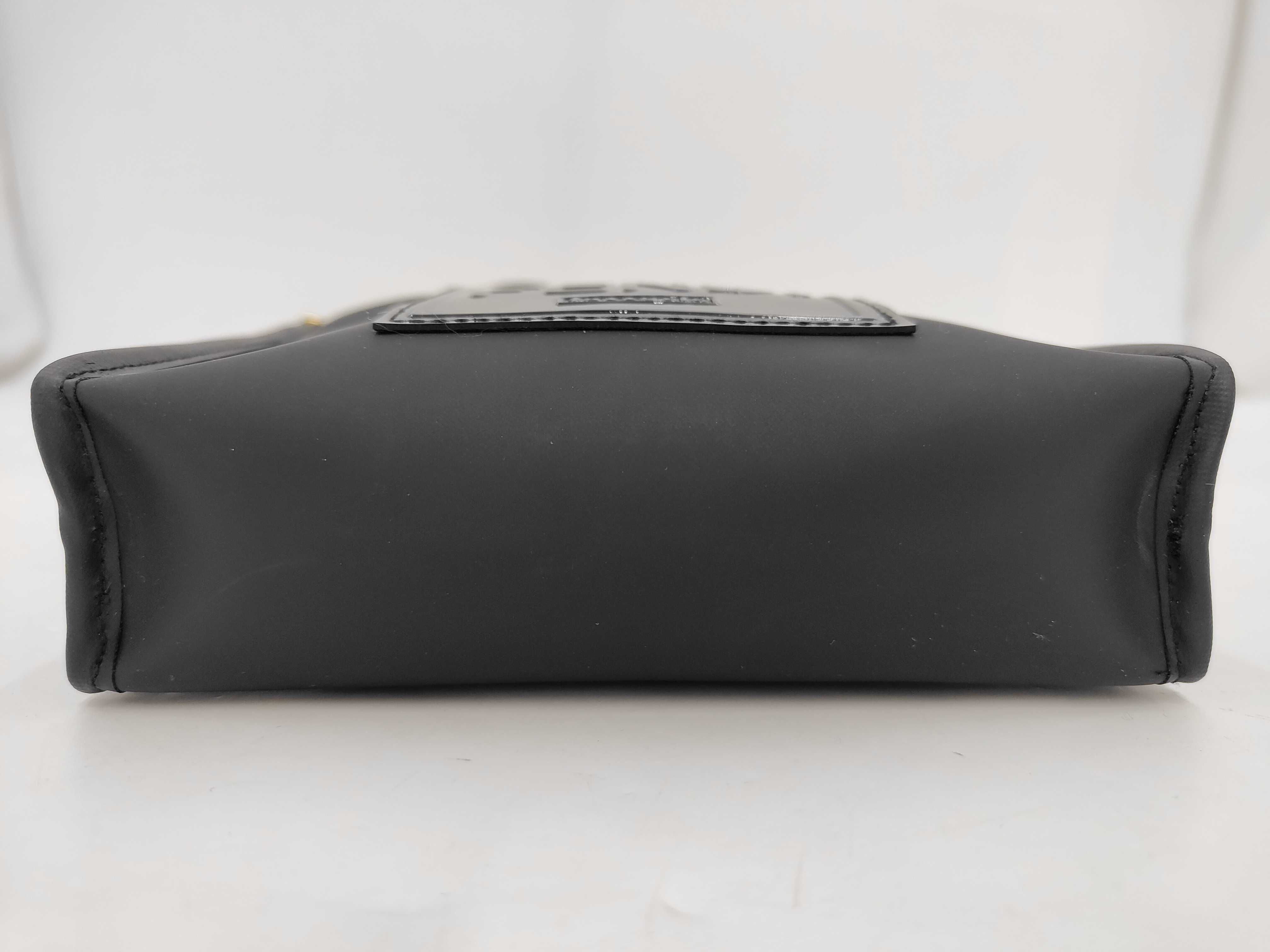 handbag — view 3