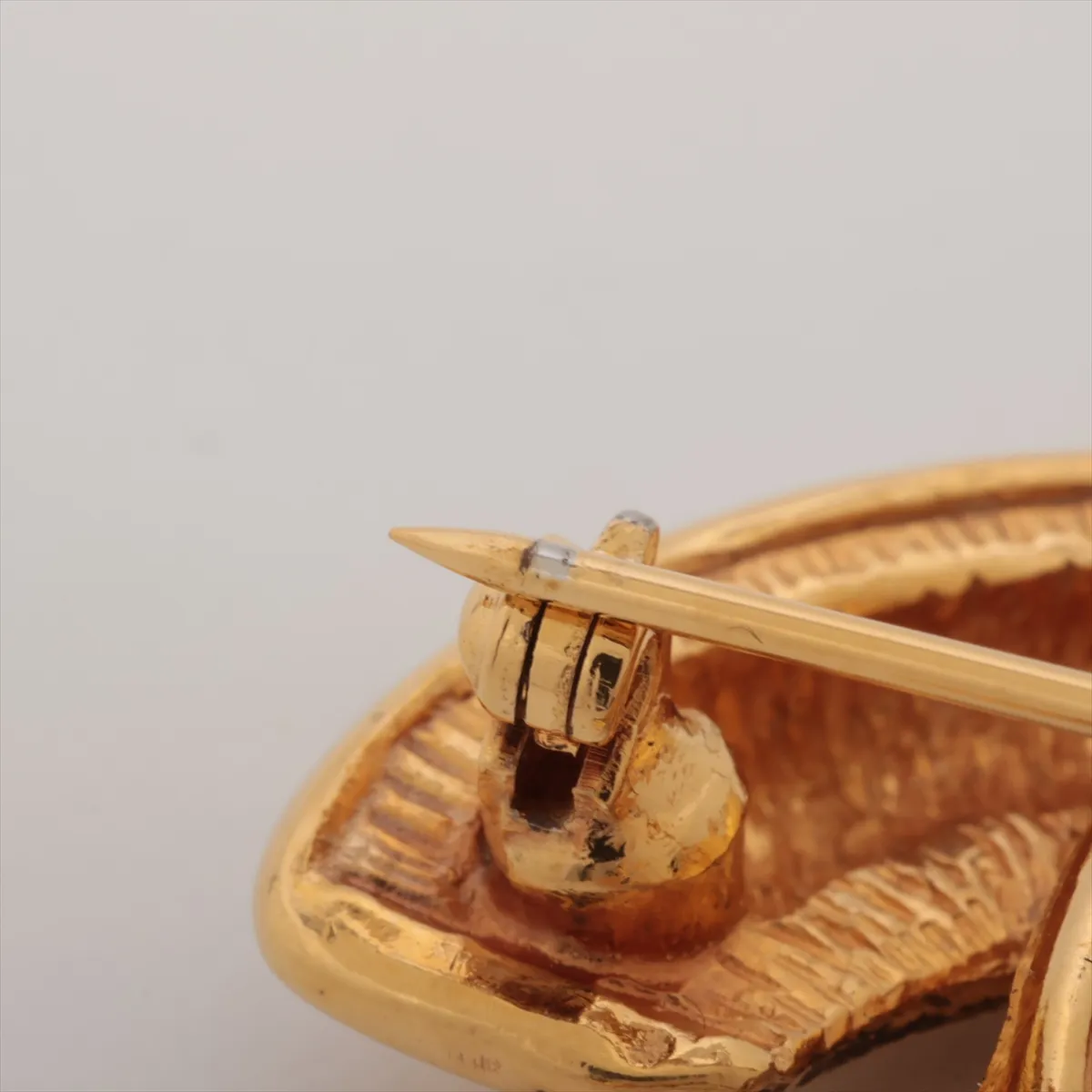 Coco Mark Matelassé 1142 Brooch, GP Gold. Shows signs of wear, — view 3