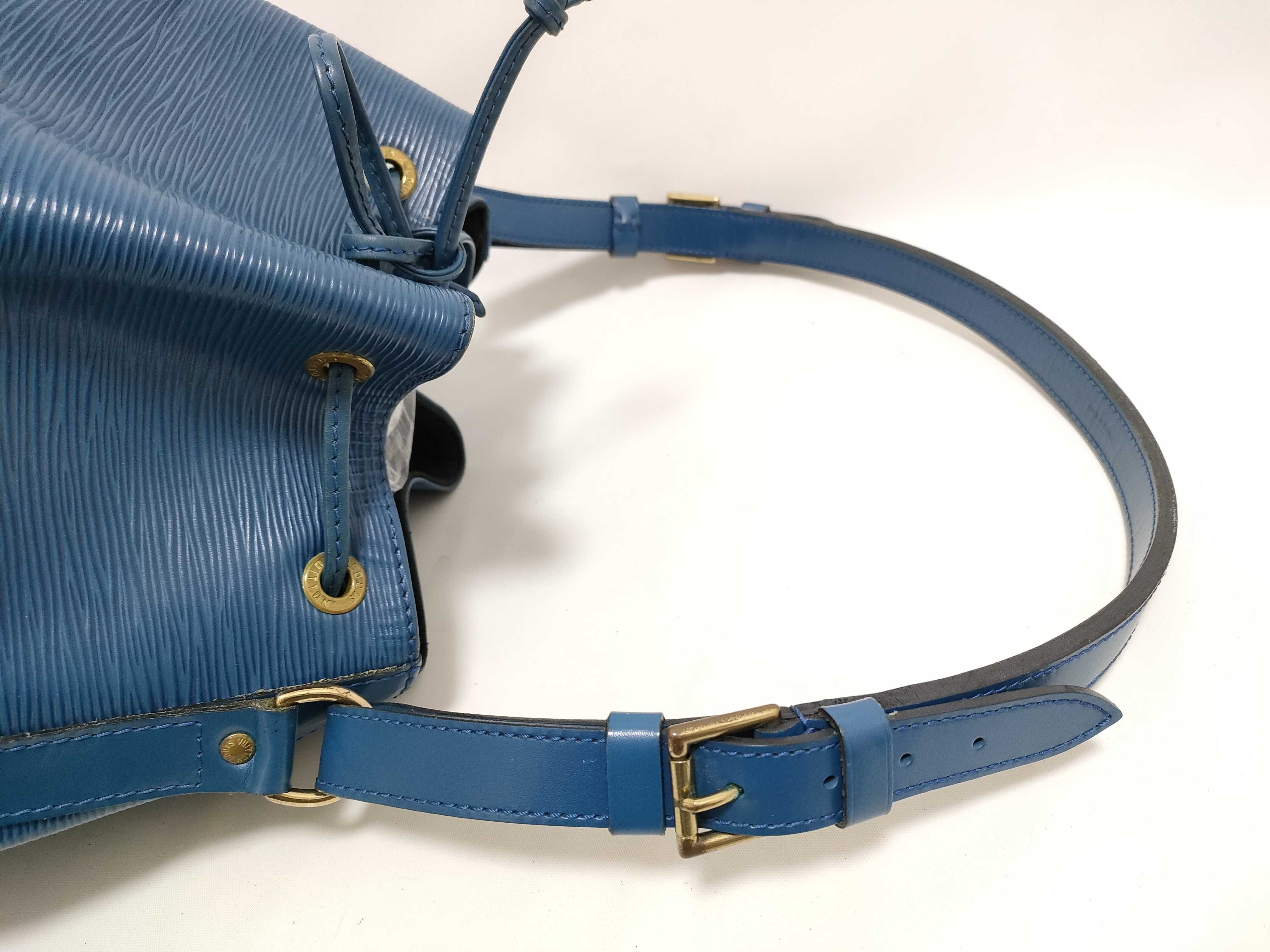 Epi Leather Petit Noé Shoulder Bag, Blue, M44105 AR0914 — view 3
