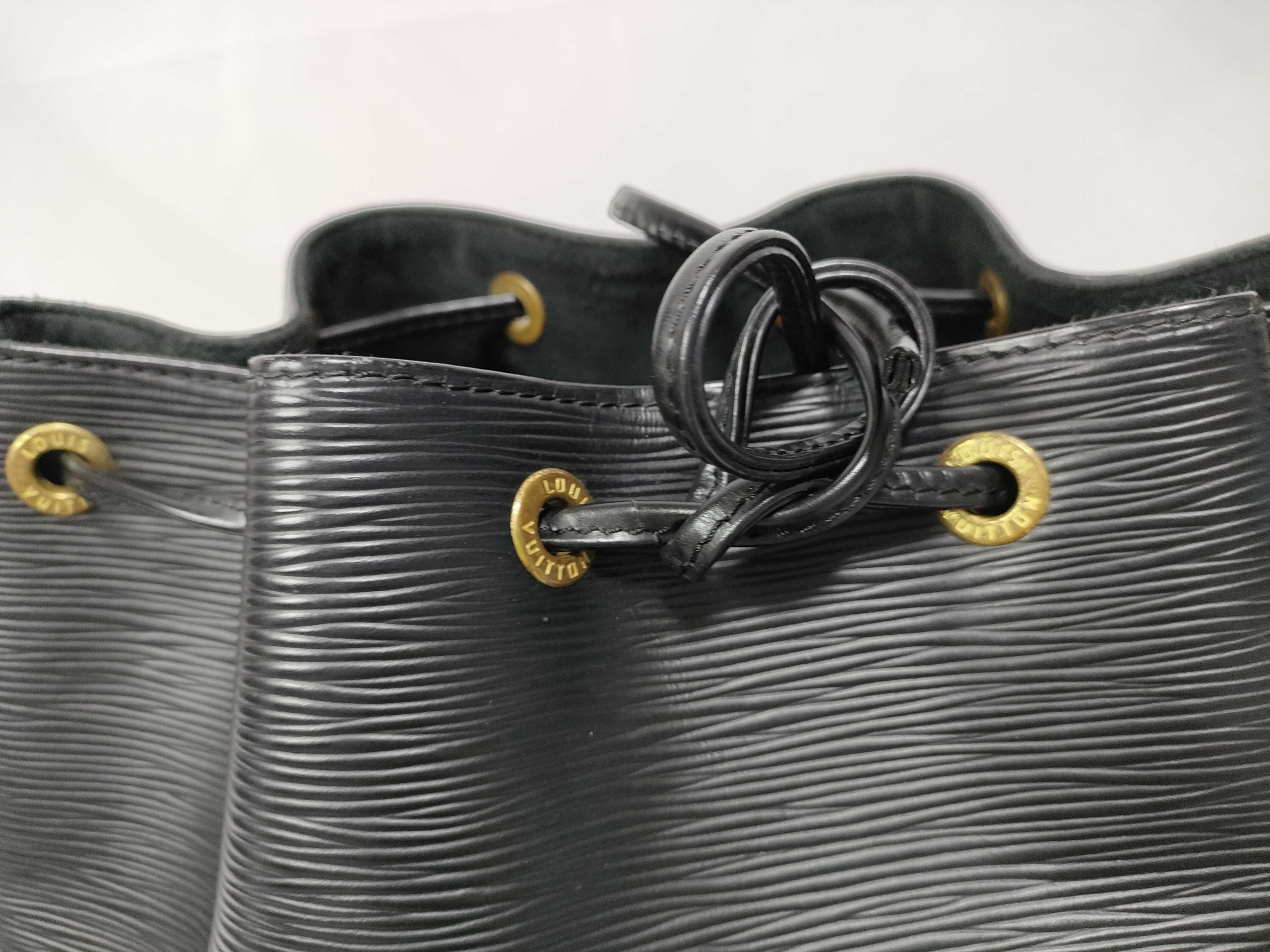 Epi Noir Black Noe Shoulder Bag — view 11