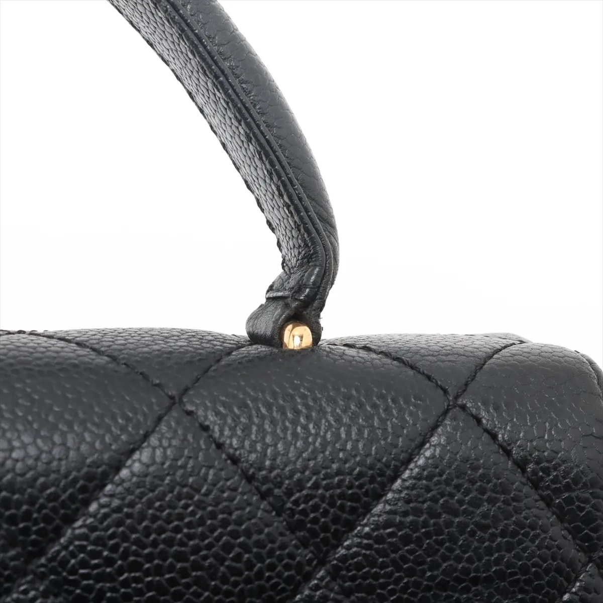 Matelasse caviar skin handbag black gold hardware 6600377 6th series — view 15