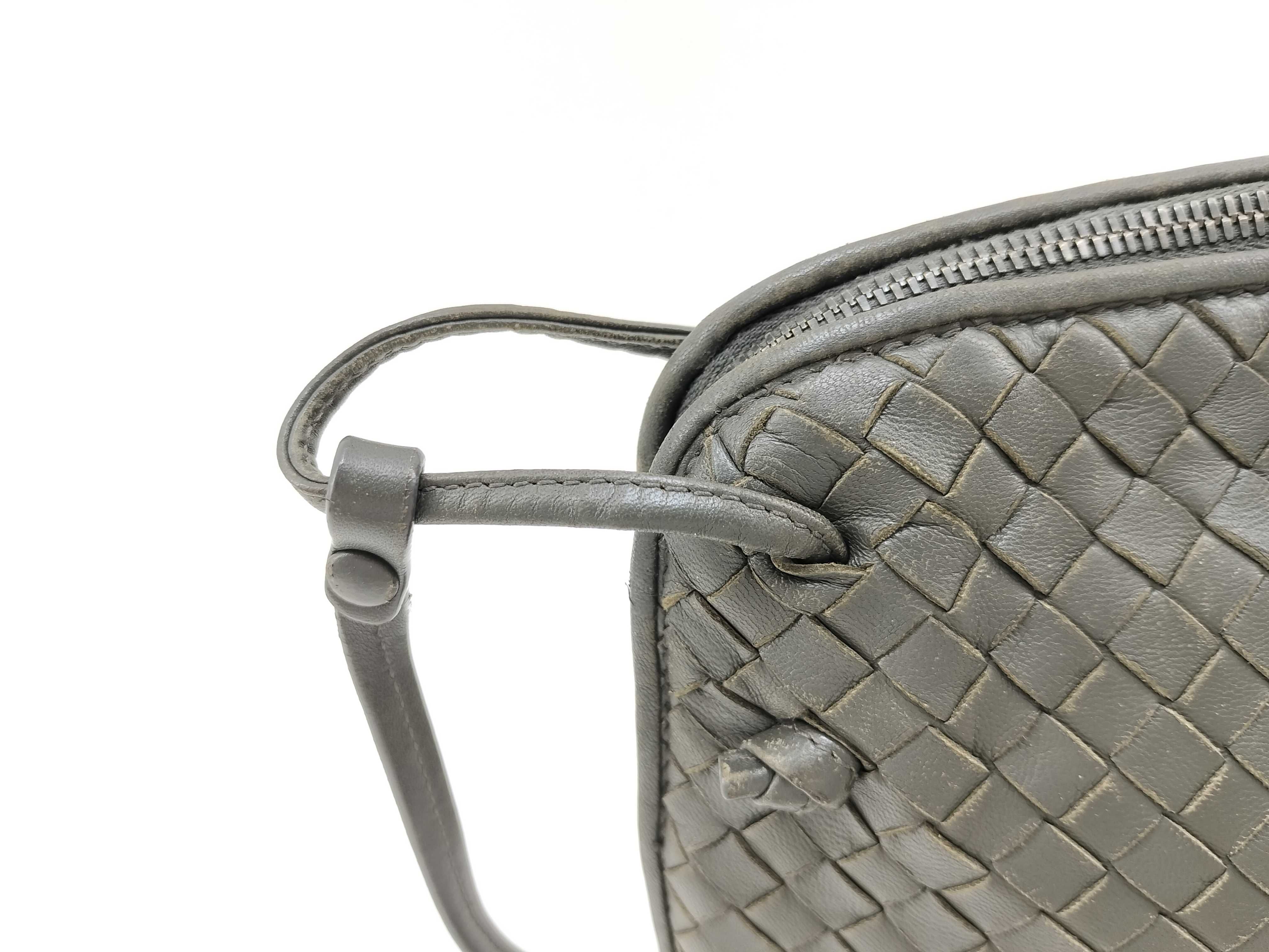 Intrecciato Bottega Veneta Intrecciato Nodini Shoulder Bag — view 3