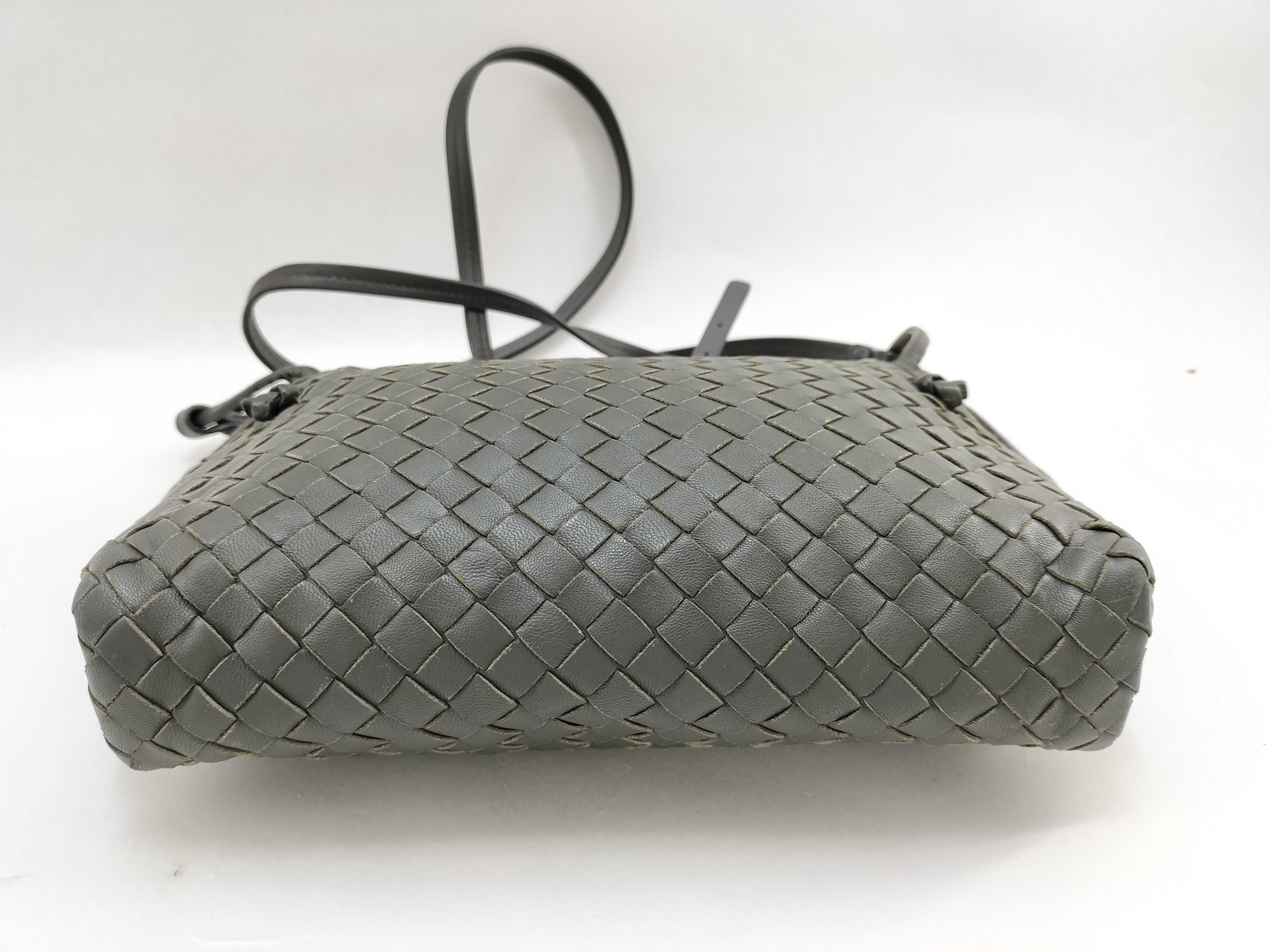 Intrecciato Bottega Veneta Intrecciato Nodini Shoulder Bag — view 5