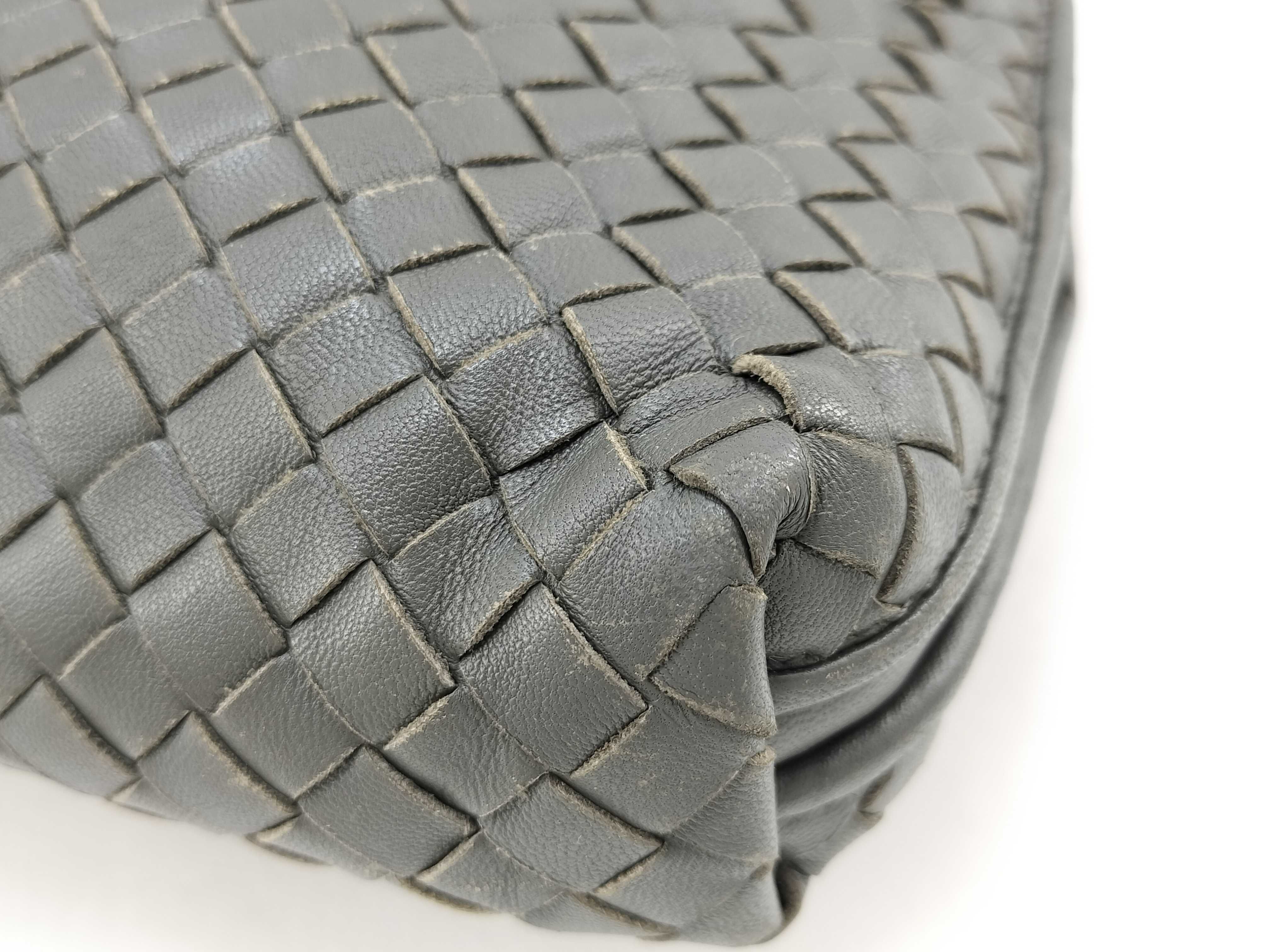 Intrecciato Bottega Veneta Intrecciato Nodini Shoulder Bag — view 6