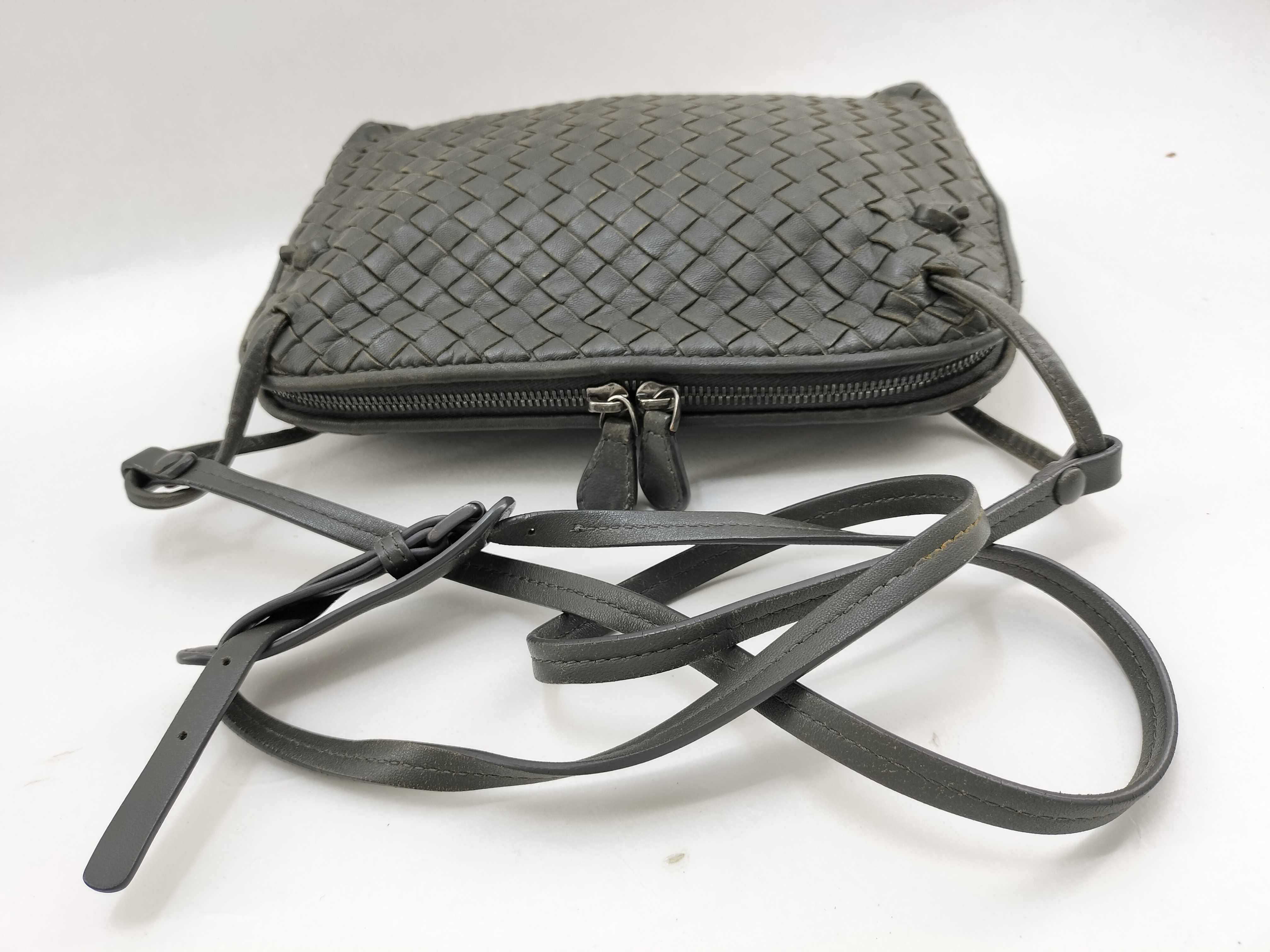 Intrecciato Bottega Veneta Intrecciato Nodini Shoulder Bag — view 8