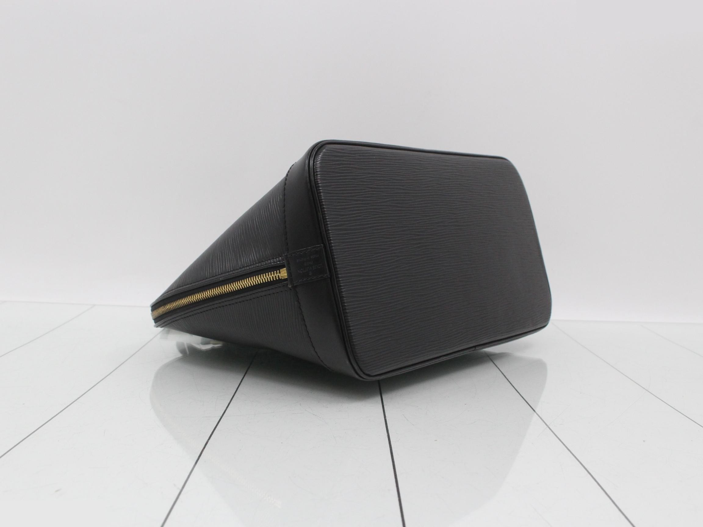M52142 Alma Noir AR0956 — view 5