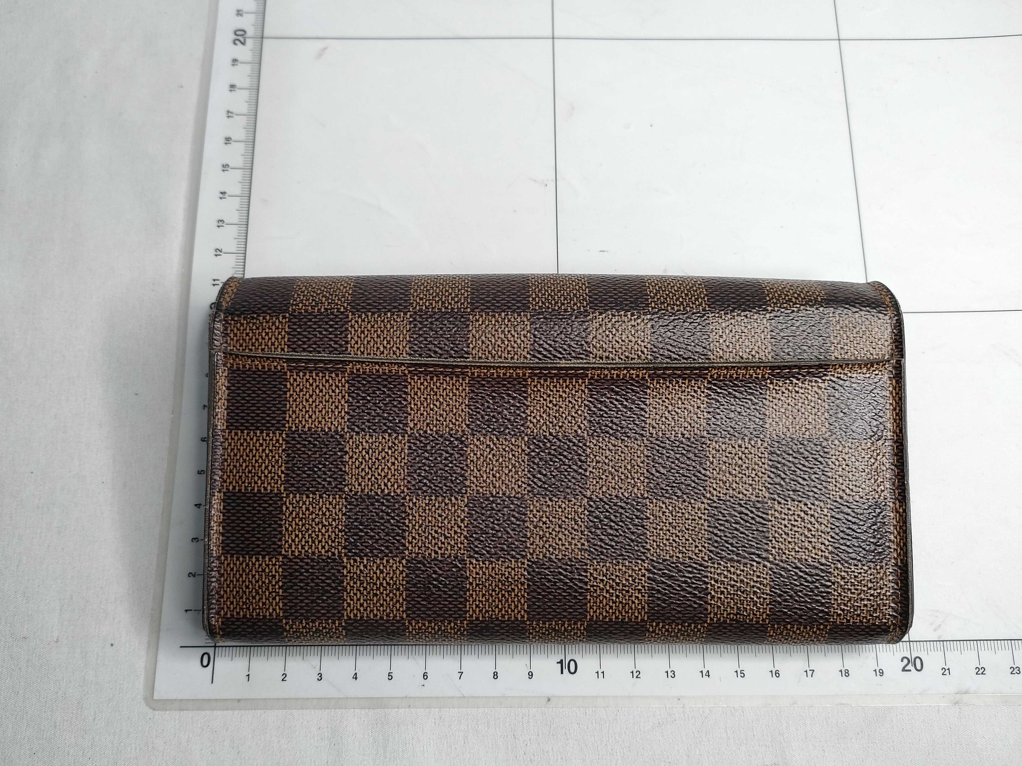 Damier Louis Vuitton Portefeuille Sarah Damier Wallet — view 2