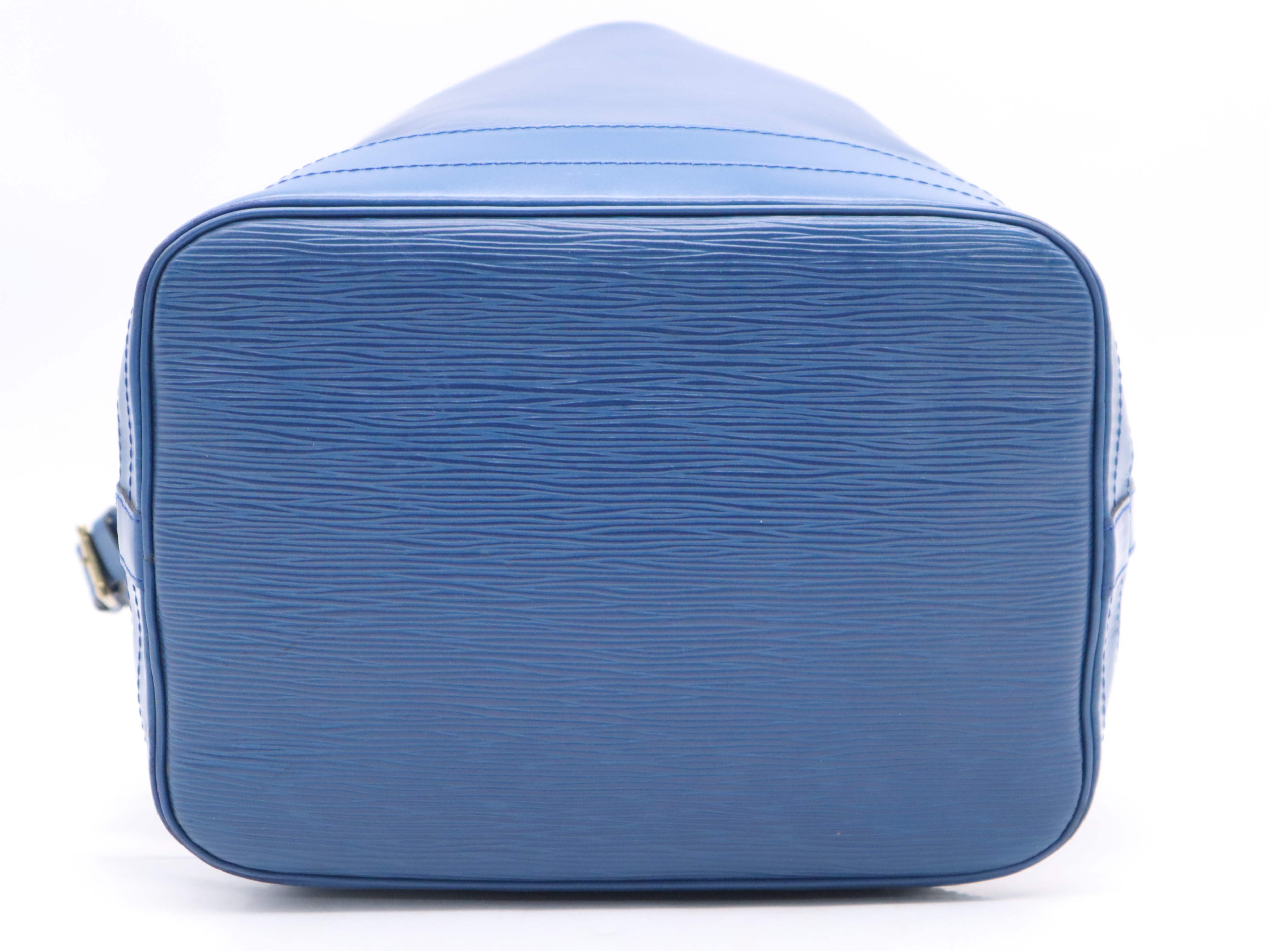 M44005 Epi Noe Toledo Blue Shoulder Bag — view 4