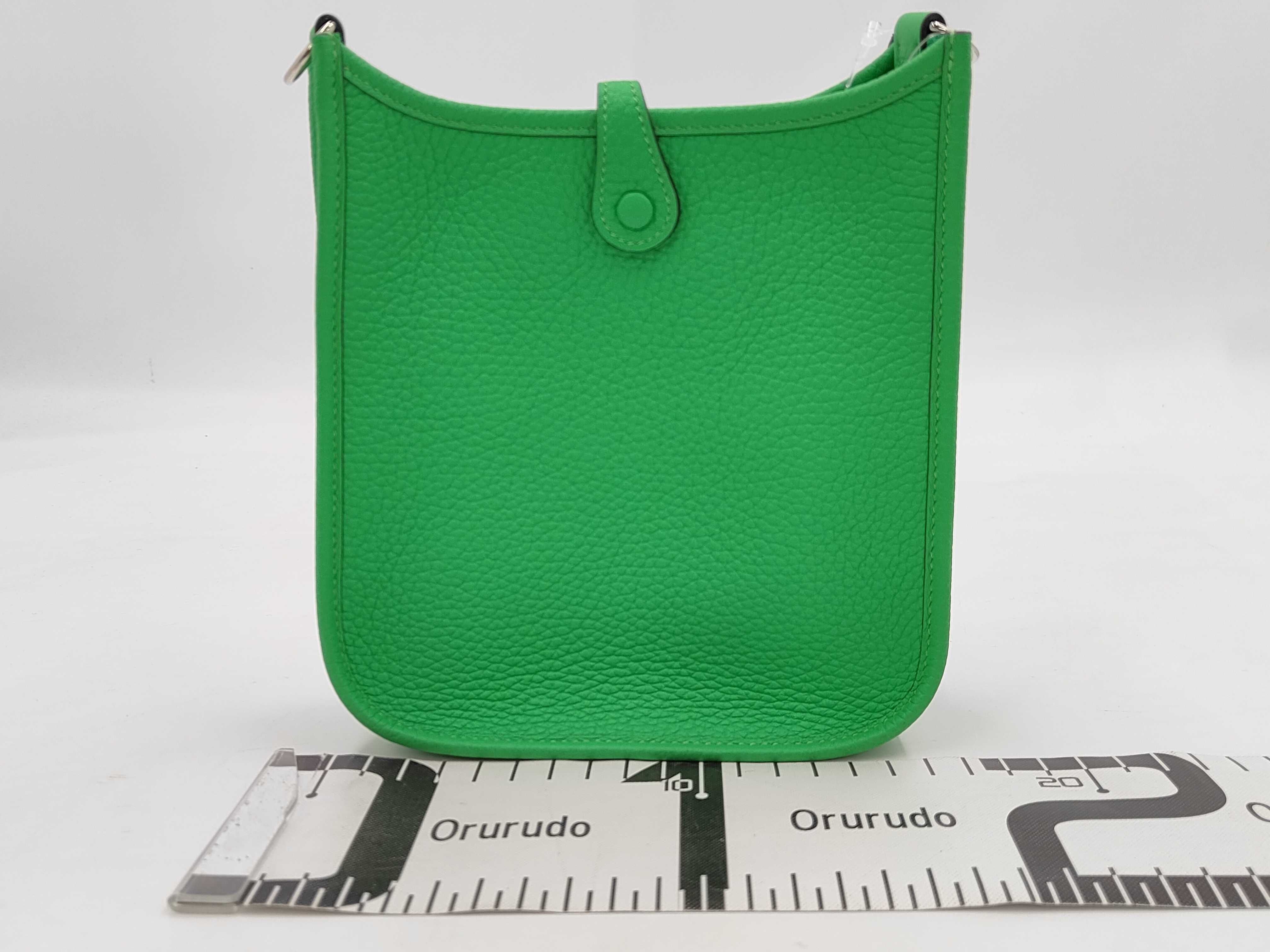 Evelyne TPM B-stamp Shoulder Bag, Green Shoulder Bag — view 2