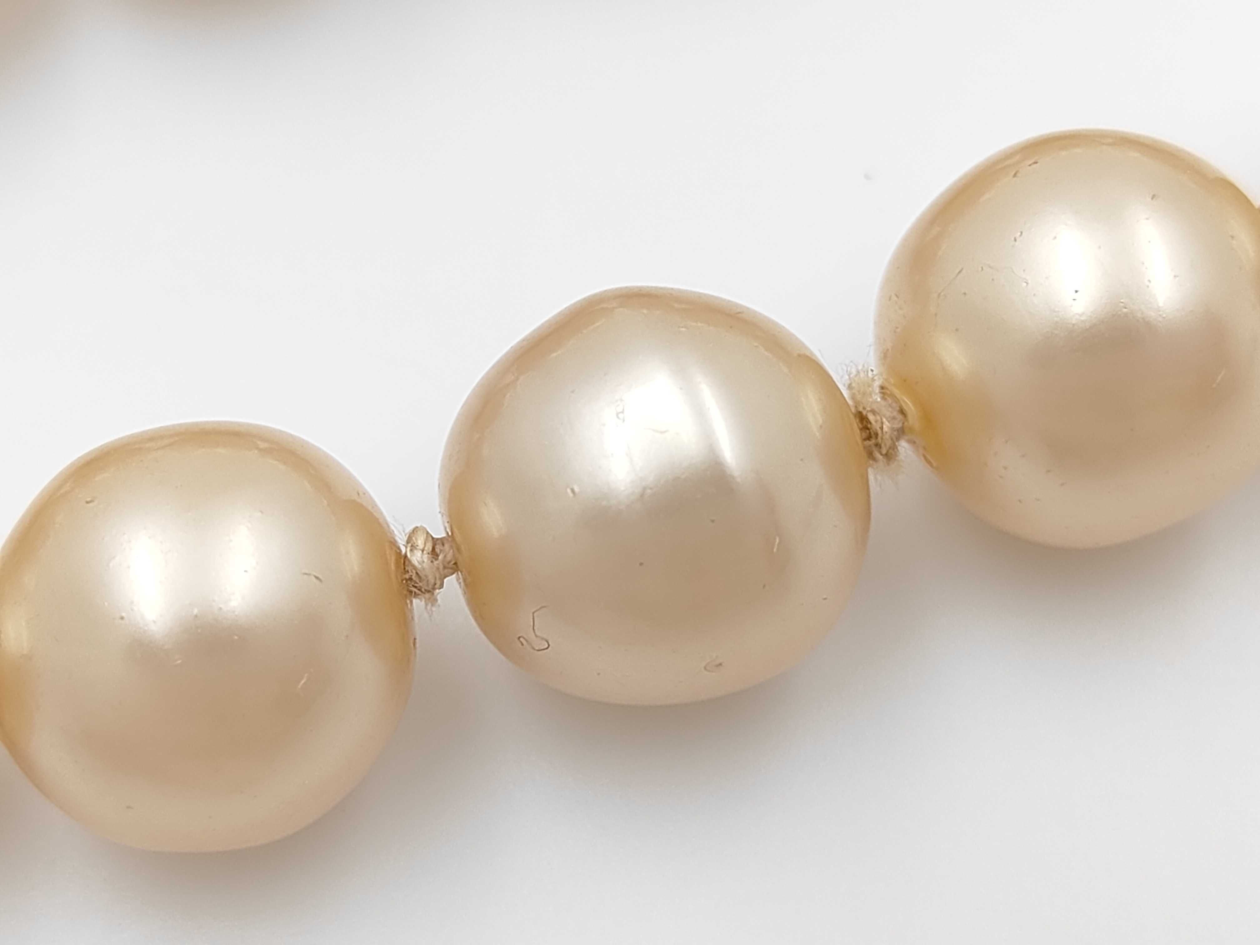 pearl choker necklace with engraving. — view 5