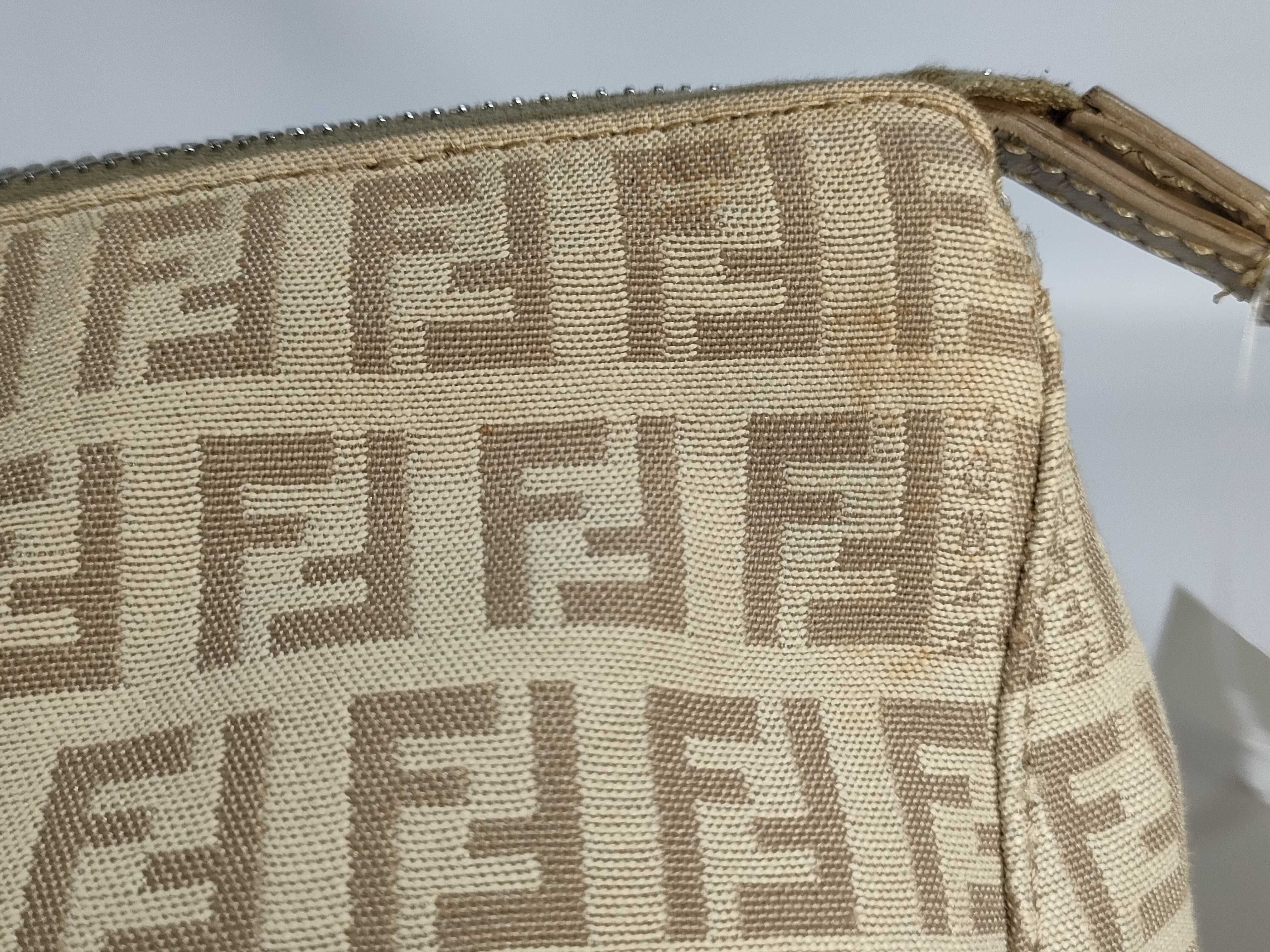 One-Shoulder Beige Shoulder Bag — view 9