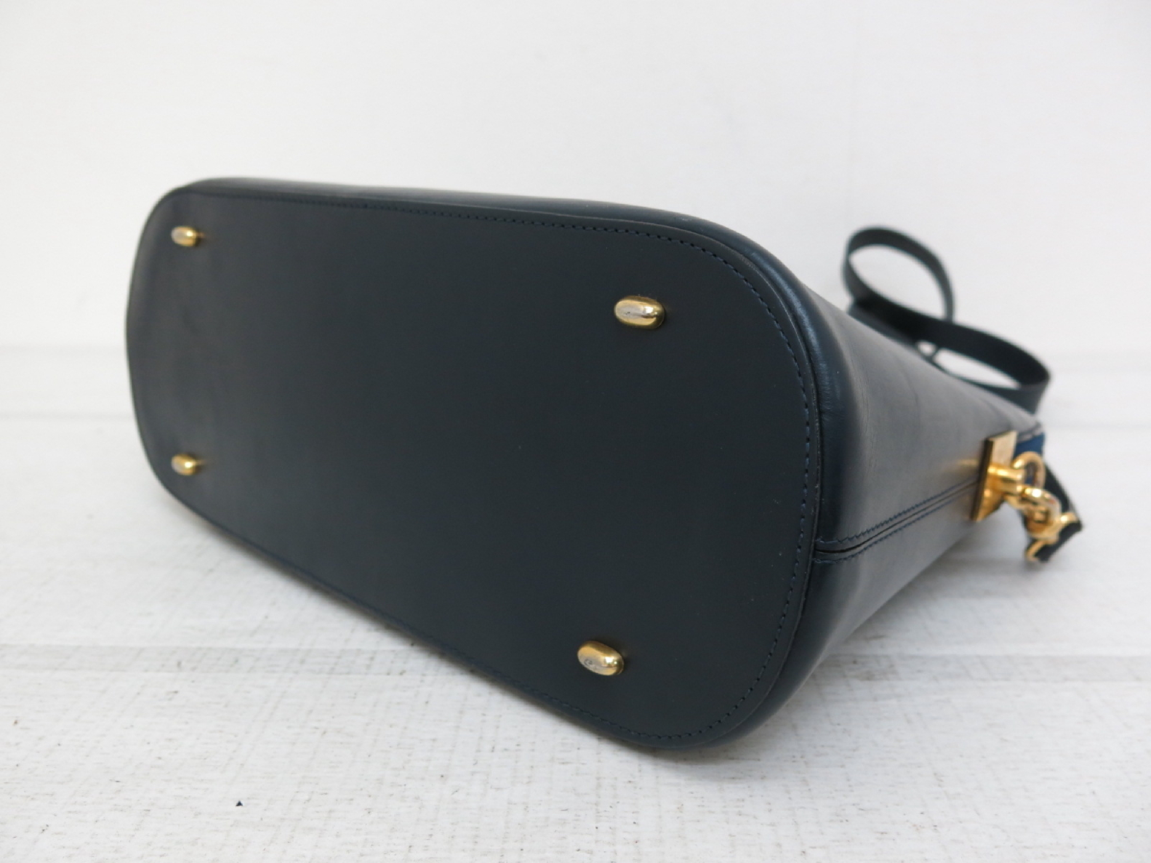 Calfskin Hand/Shoulder 2-way Bag Shoulder Bag — view 5