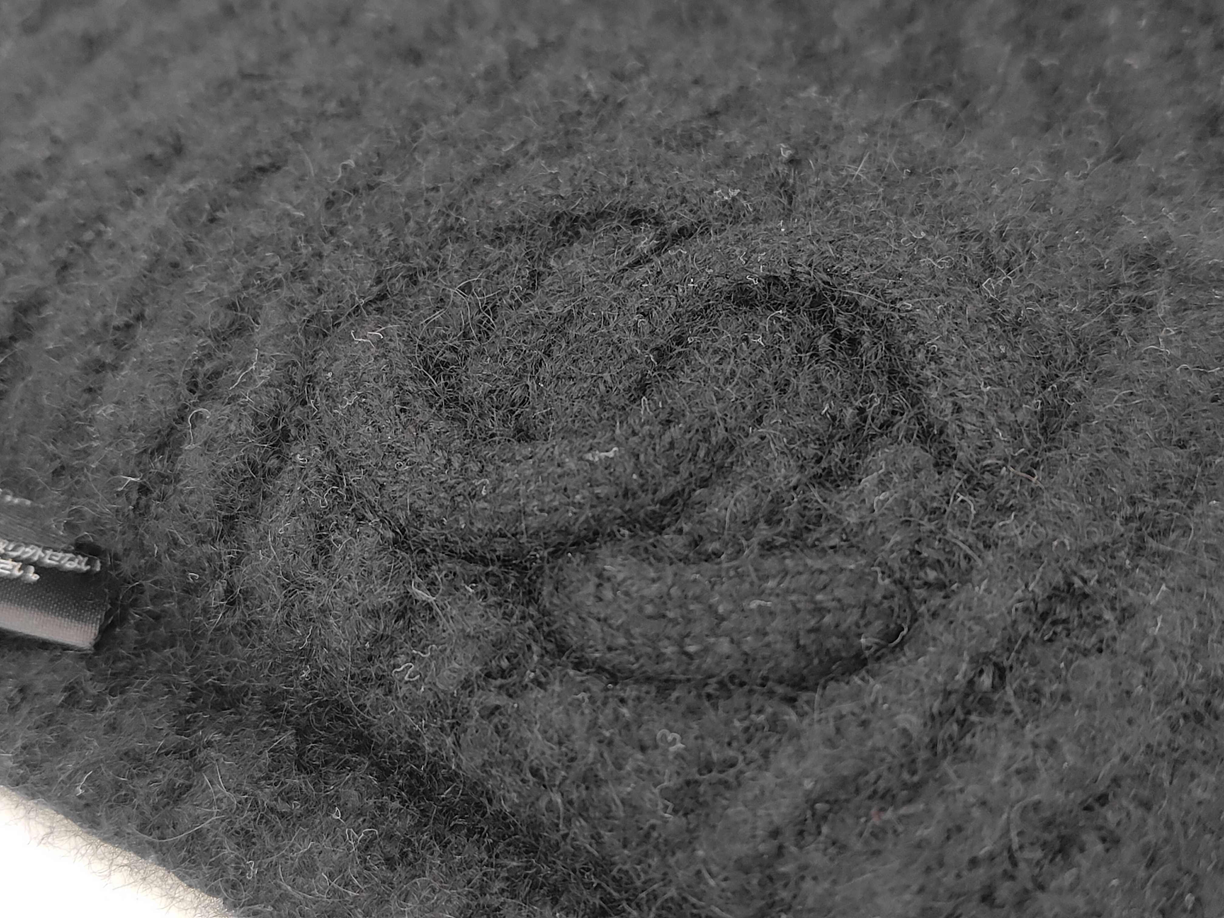knit cap/beanie, black, with matching Coco Mark embroidery, 86% cashmere, 14% silk, made in the UK, size L (tsu18419) Other accessories — view 8