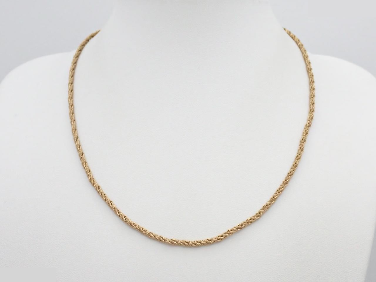 Other lines: Precious metals, necklaces, pendants, chains approximately 45cm long. — view 3