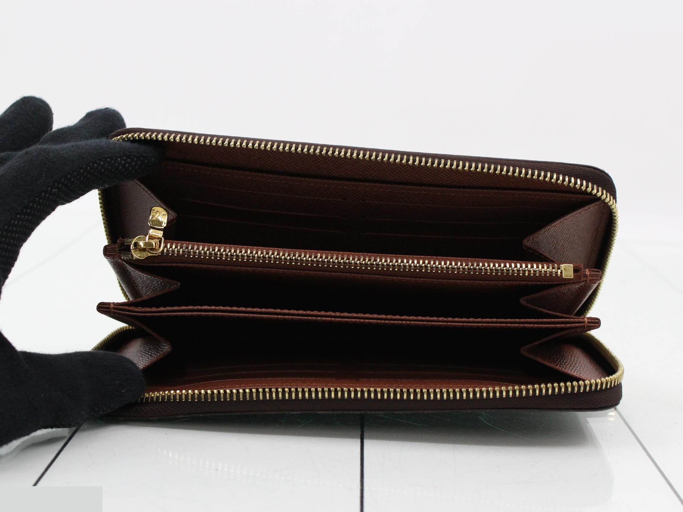 M42616 Zippy Wallet Monogram — view 4