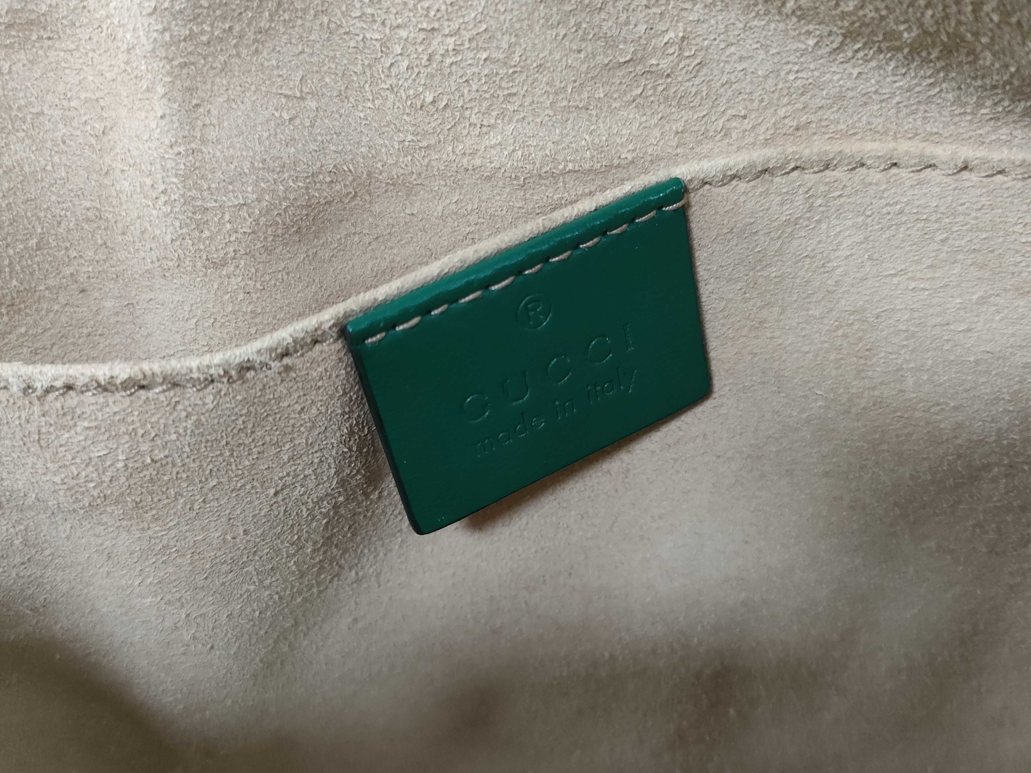 GG Marmont Quilted Camera Bag Shoulder Bag Green Shoulder Bag — view 10