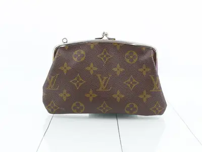 pouch