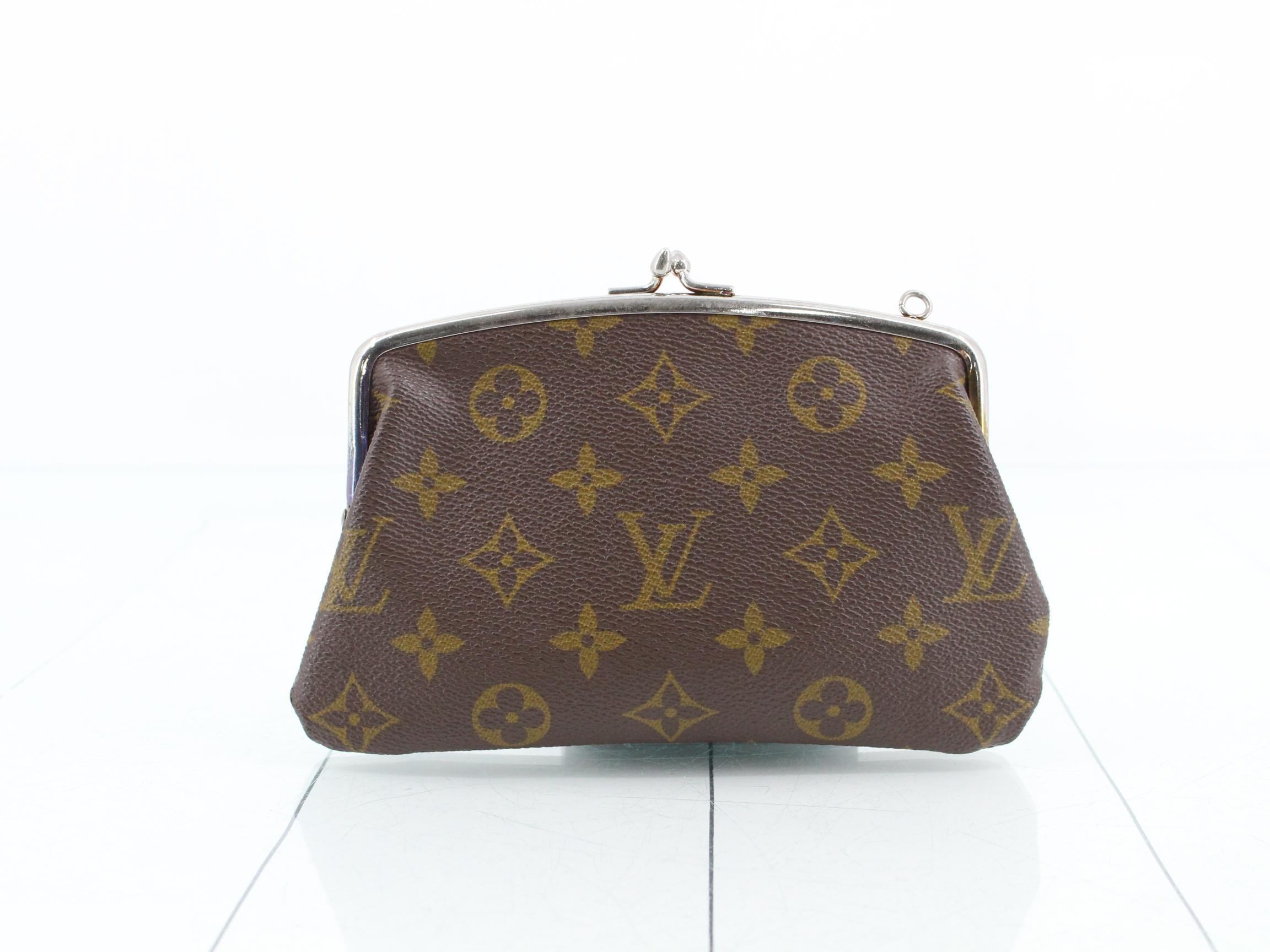 pouch — view 2