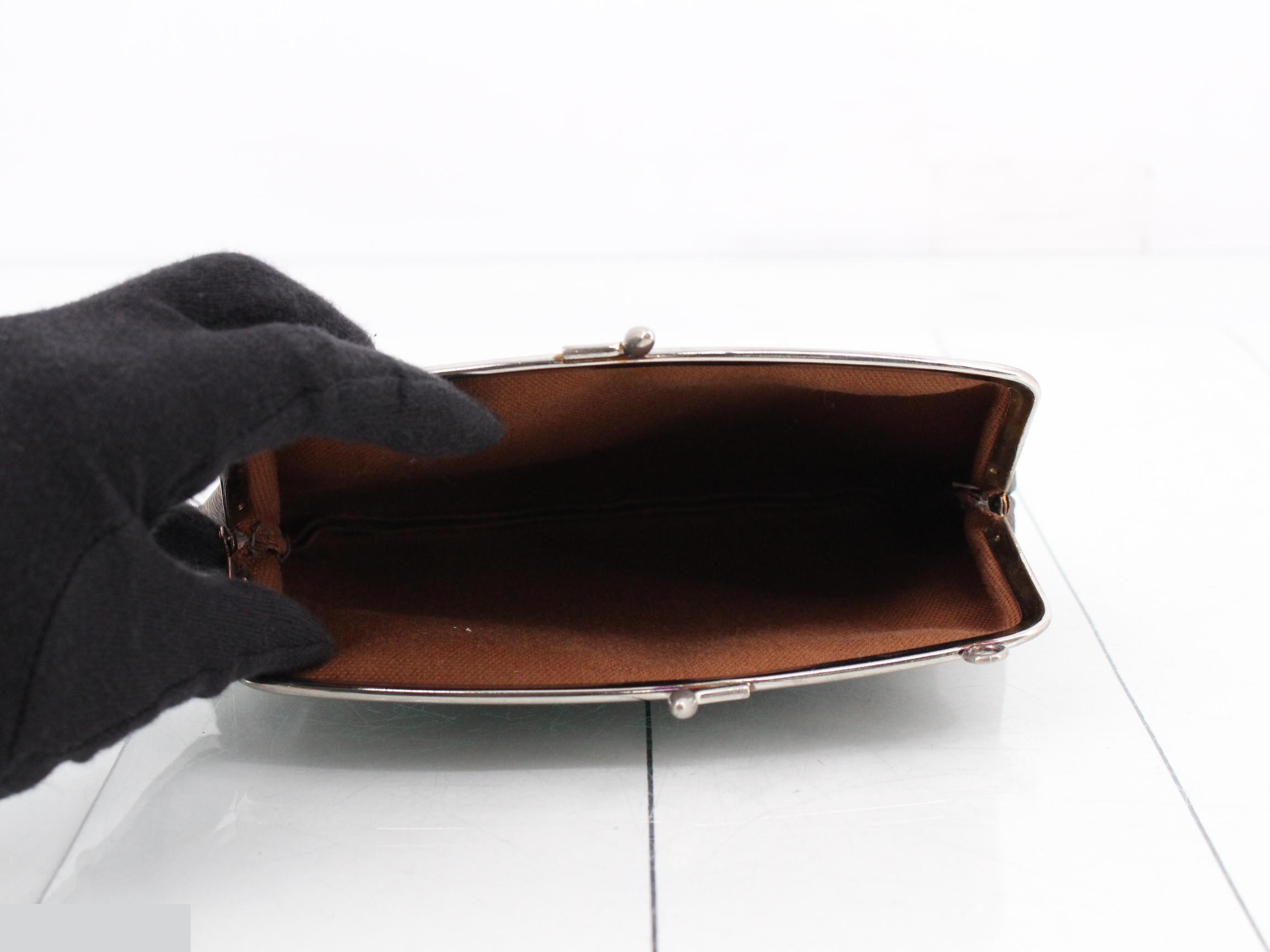 pouch — view 4