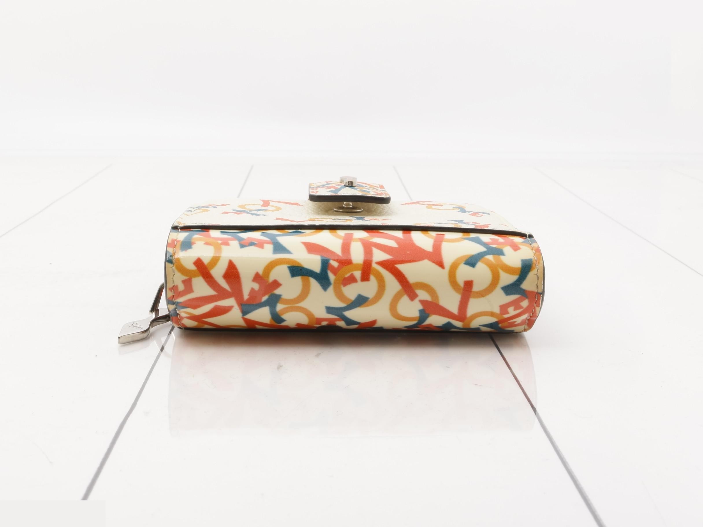 Other lines: Bags and Wallets — view 3