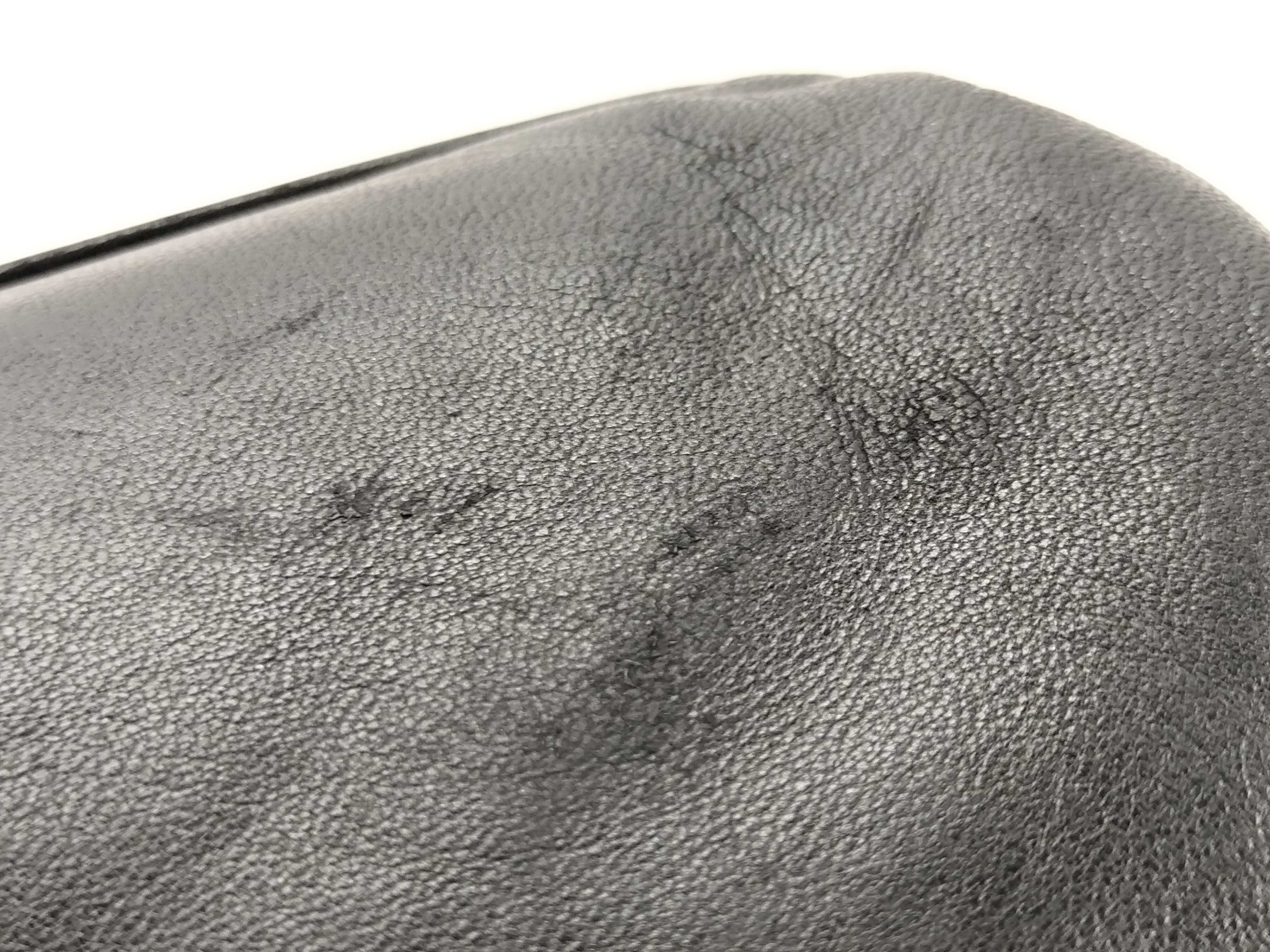 shoulder bag, Anagram design, leather, black. — view 13